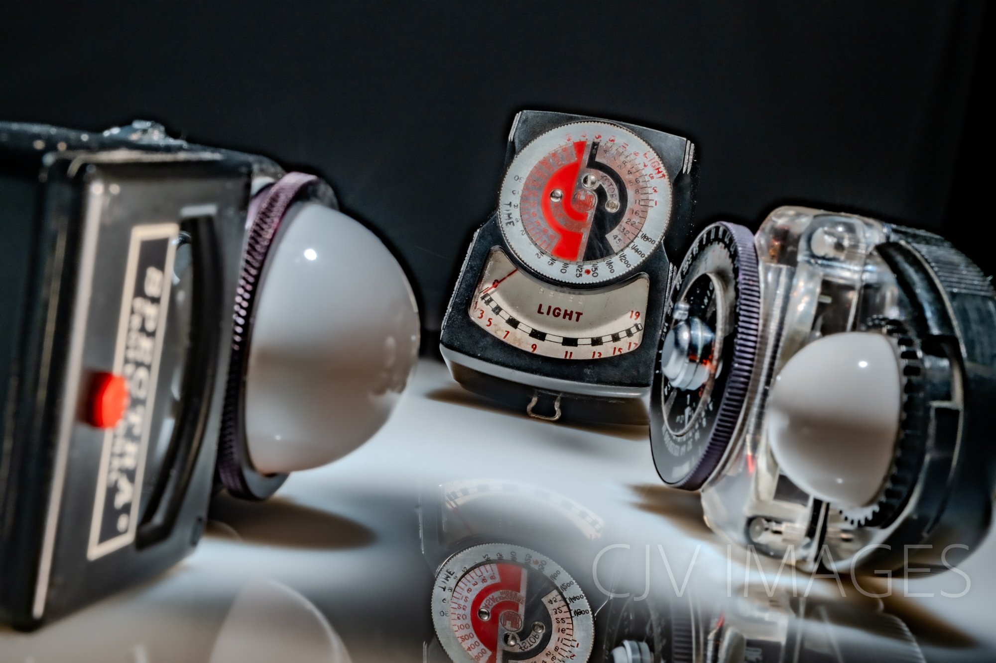 ELECTRONICS- LIGHT METERS- DEJUR, SEKONIC, SPECTRA #1065
