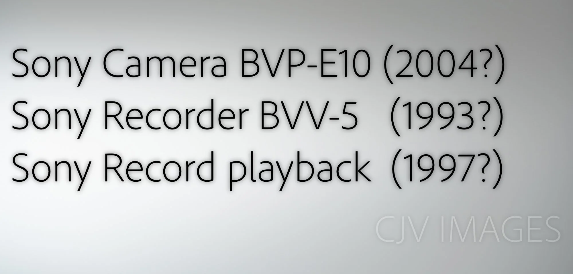ELECTRONICS- VIDEO CAMERA SONY BPV-E10 (2004?) .JPG