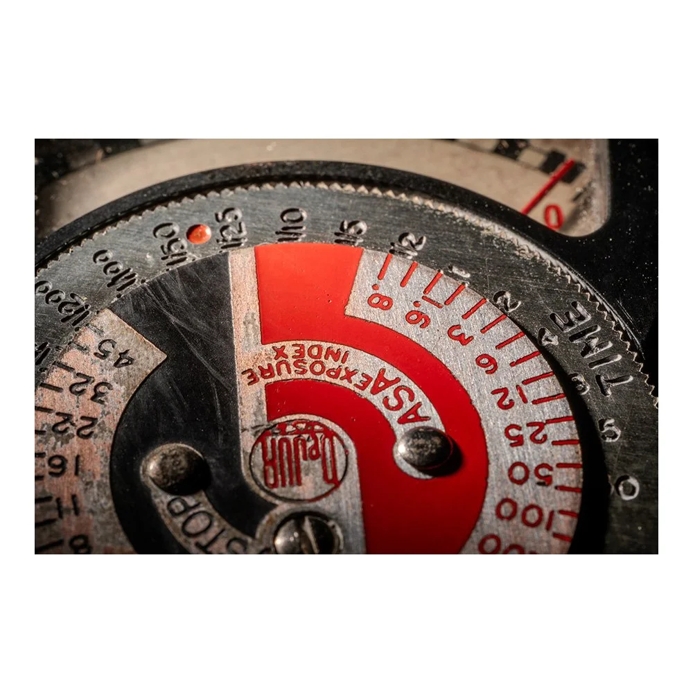 Light Meter Dejur 1035-Web.jpg