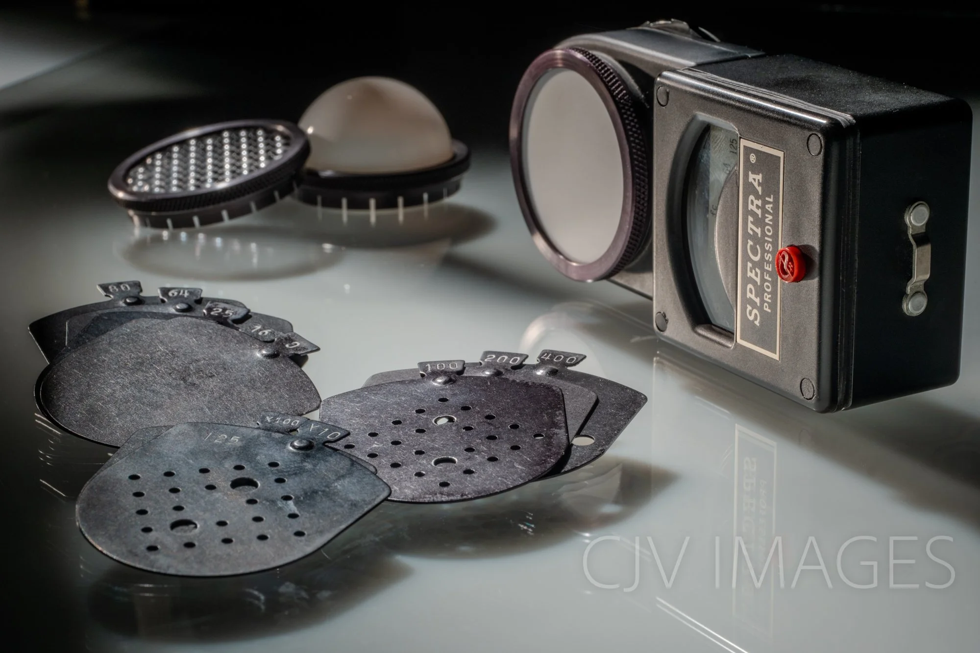 ELECTRONICS- LIGHT METERS- SPECTRA #0985