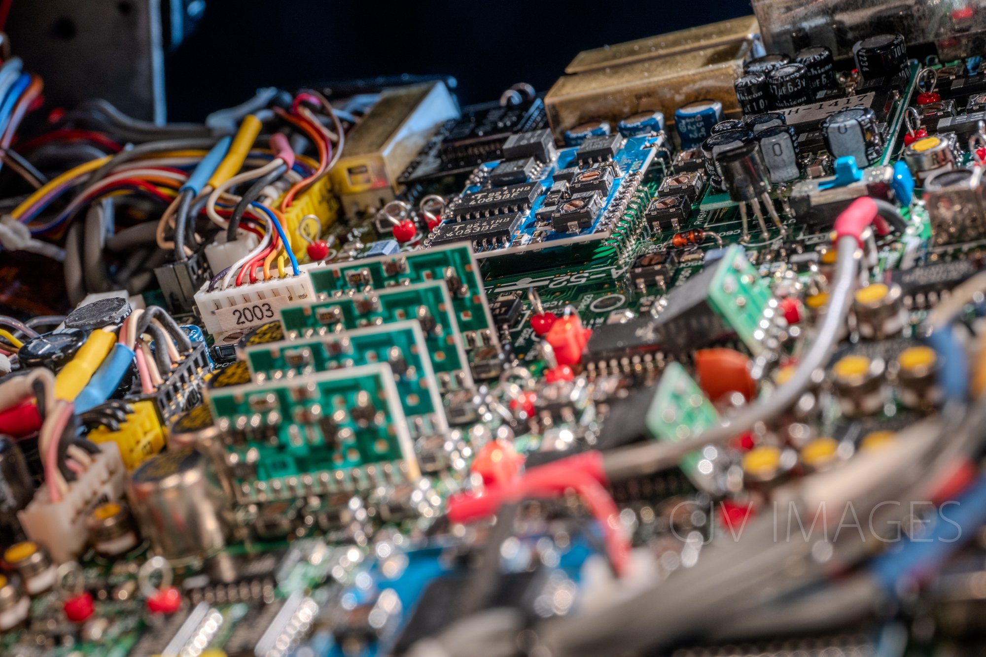 ELECTRONICS- SONY BVV-5 #1182