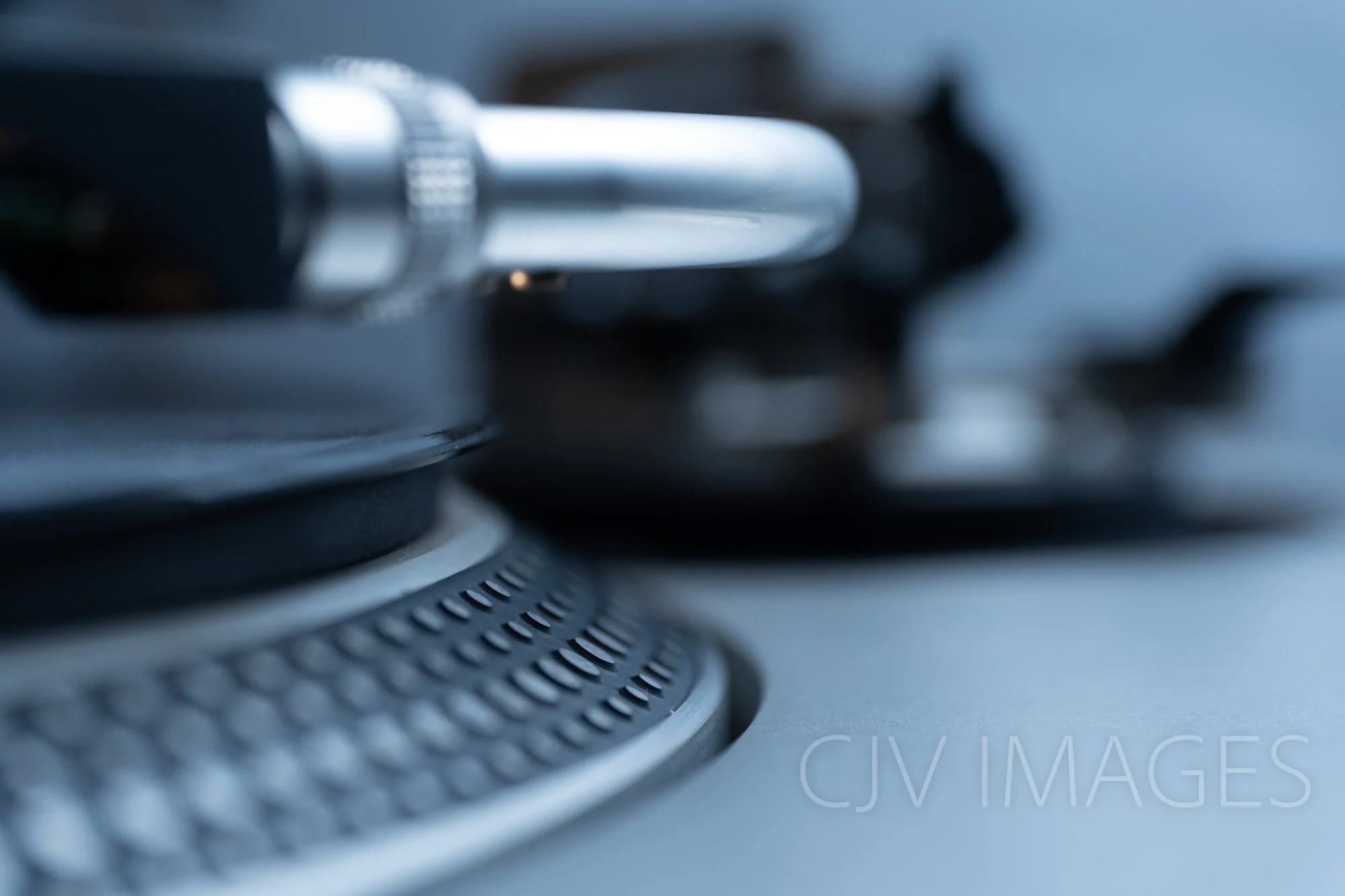 ELECTRONICS- TURNTABLE #0035