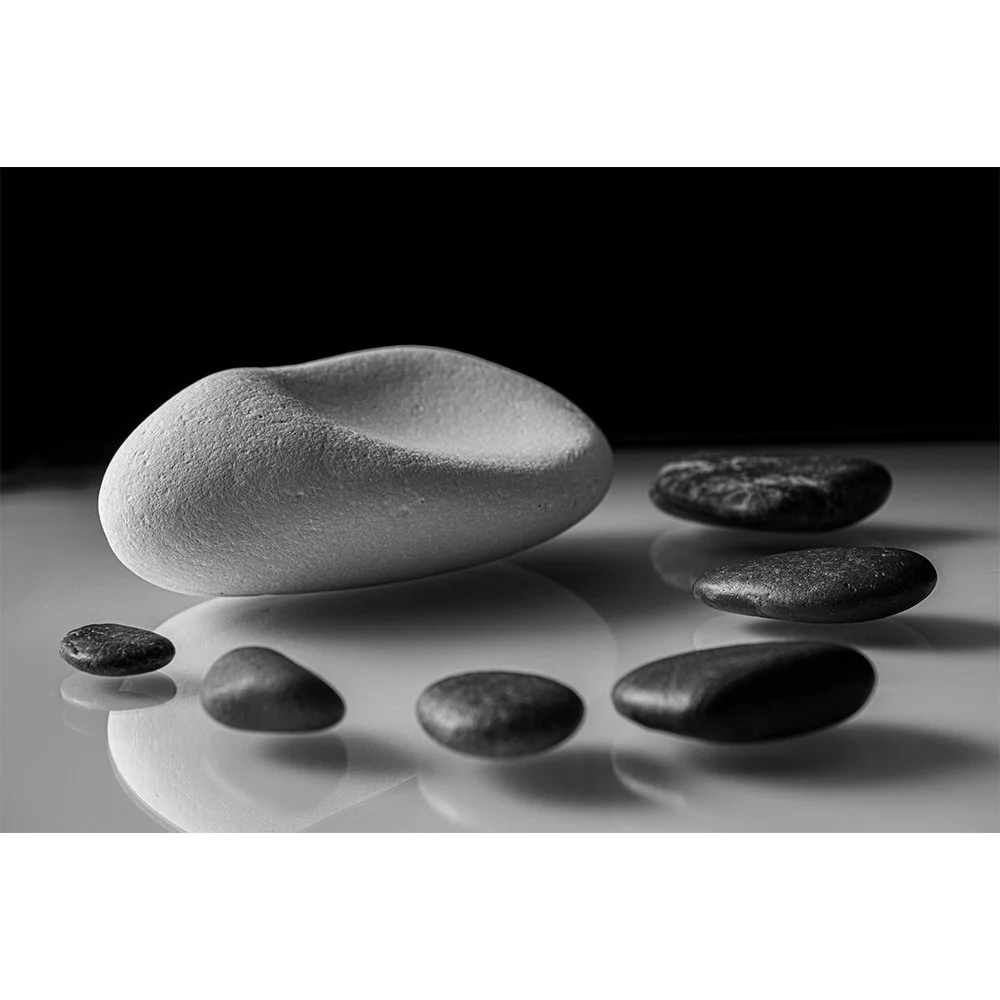 STONES BEAUTY Gallery- Crossvillage #0117 Black and White