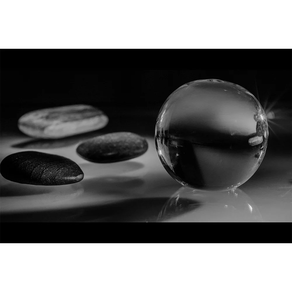 GLASS- Glass Globe #5223 Black and White