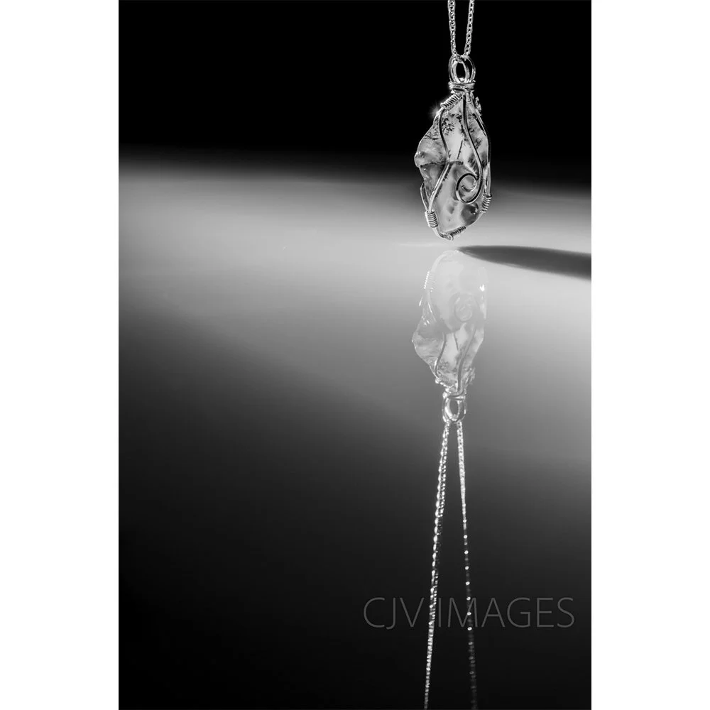 STONES TRANSLUCENT Gallery- Warsaw Necklace #0351 Black and White