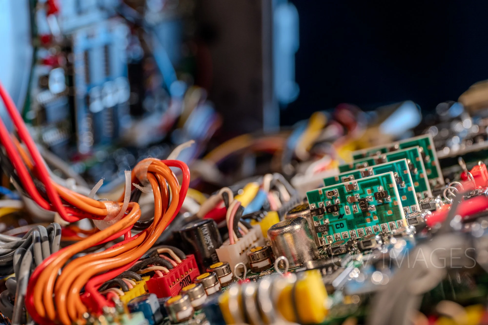 ELECTRONICS- SONY BVV-5 #1171