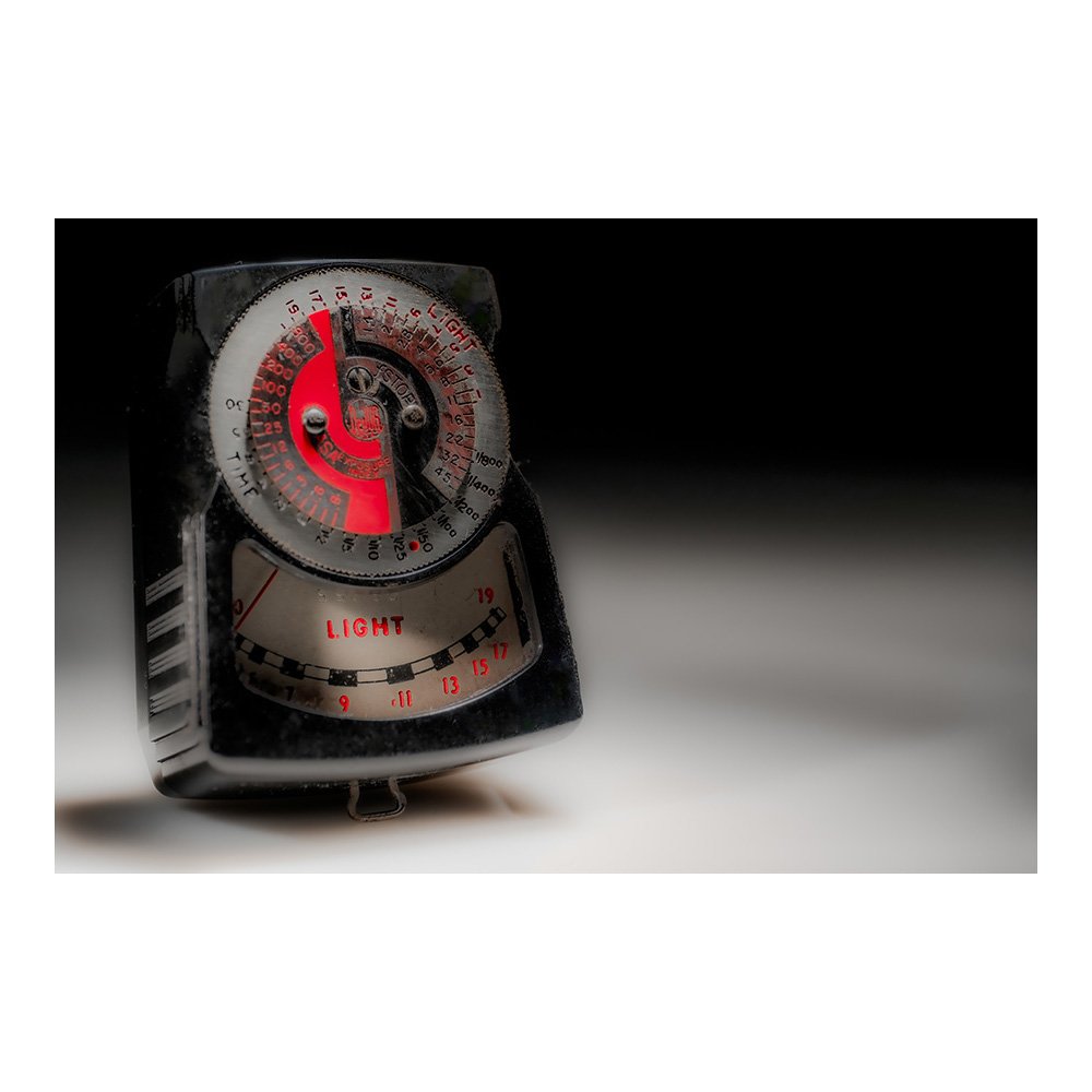 Light Meter Dejur 1029-Web.jpg