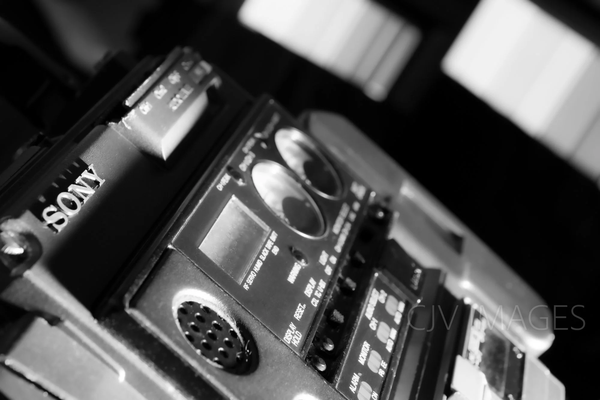 ELECTRONICS- SONY BVV-5 BW #1103