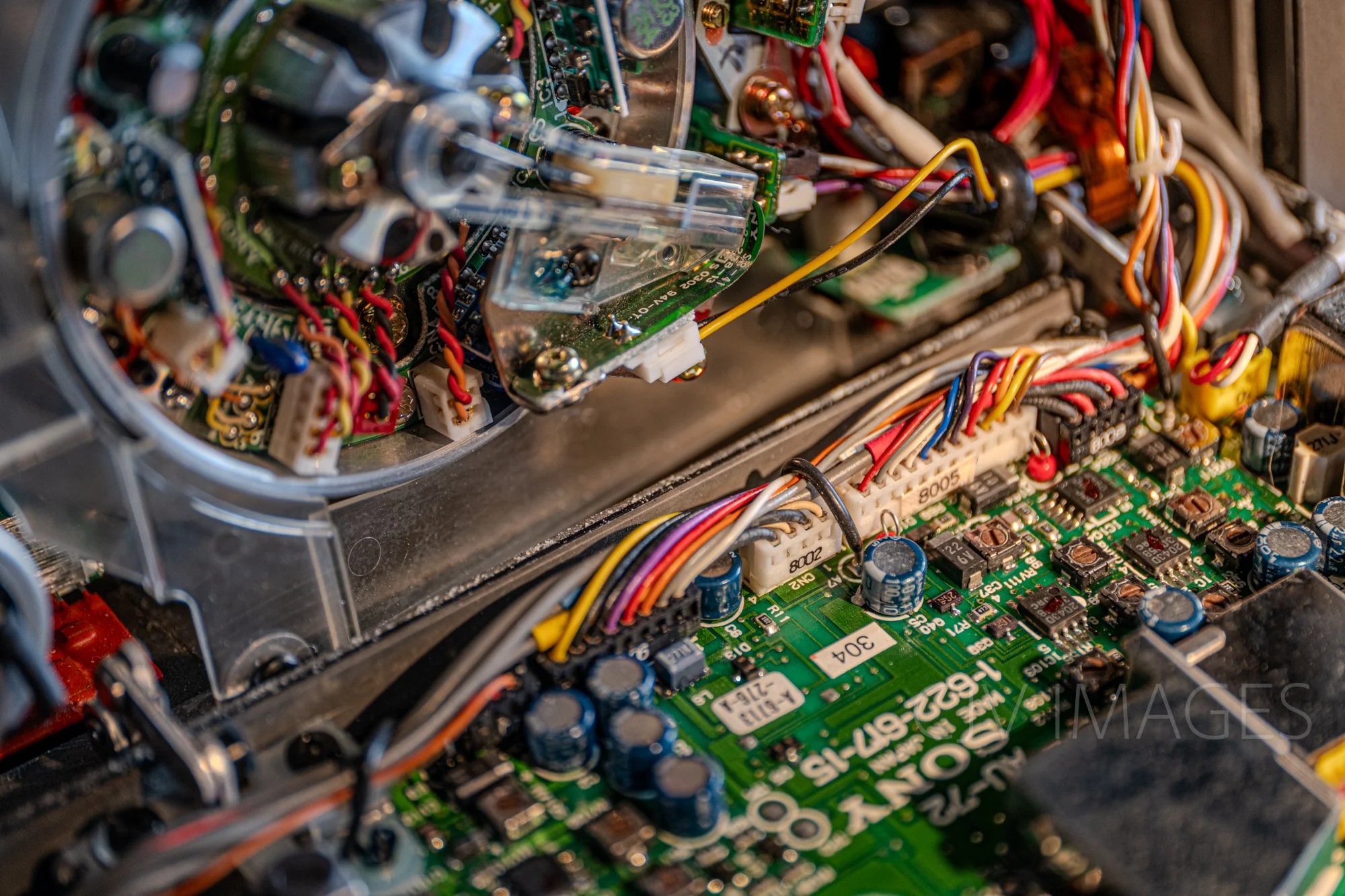 ELECTRONICS- SONY BVV-5 #1211