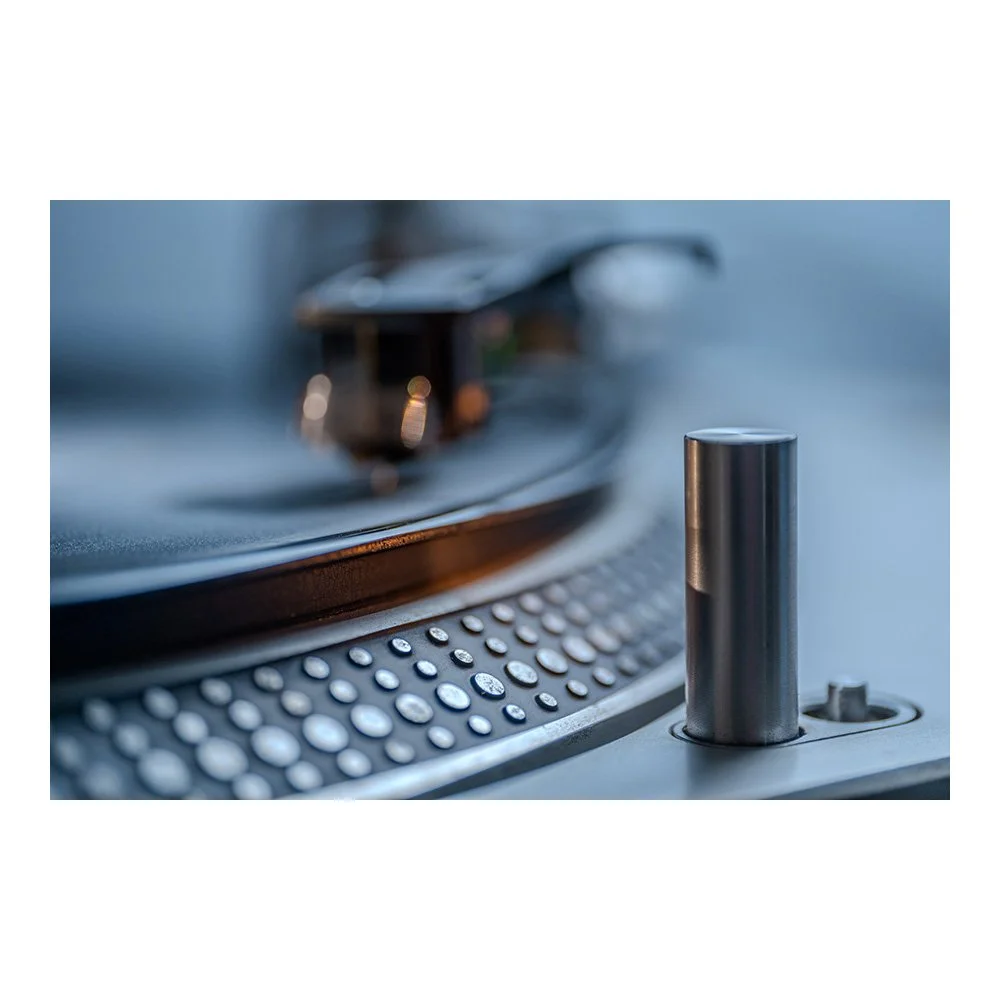 Turntable 0031-Web.jpg