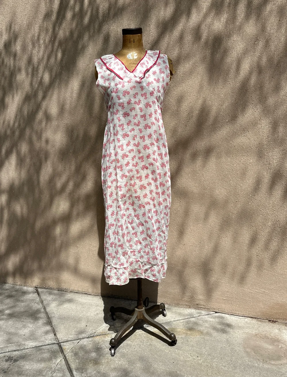 SOLD  1930s Cotton Day Dress  House Dress  Sleeping Dress  Tears of  Venus