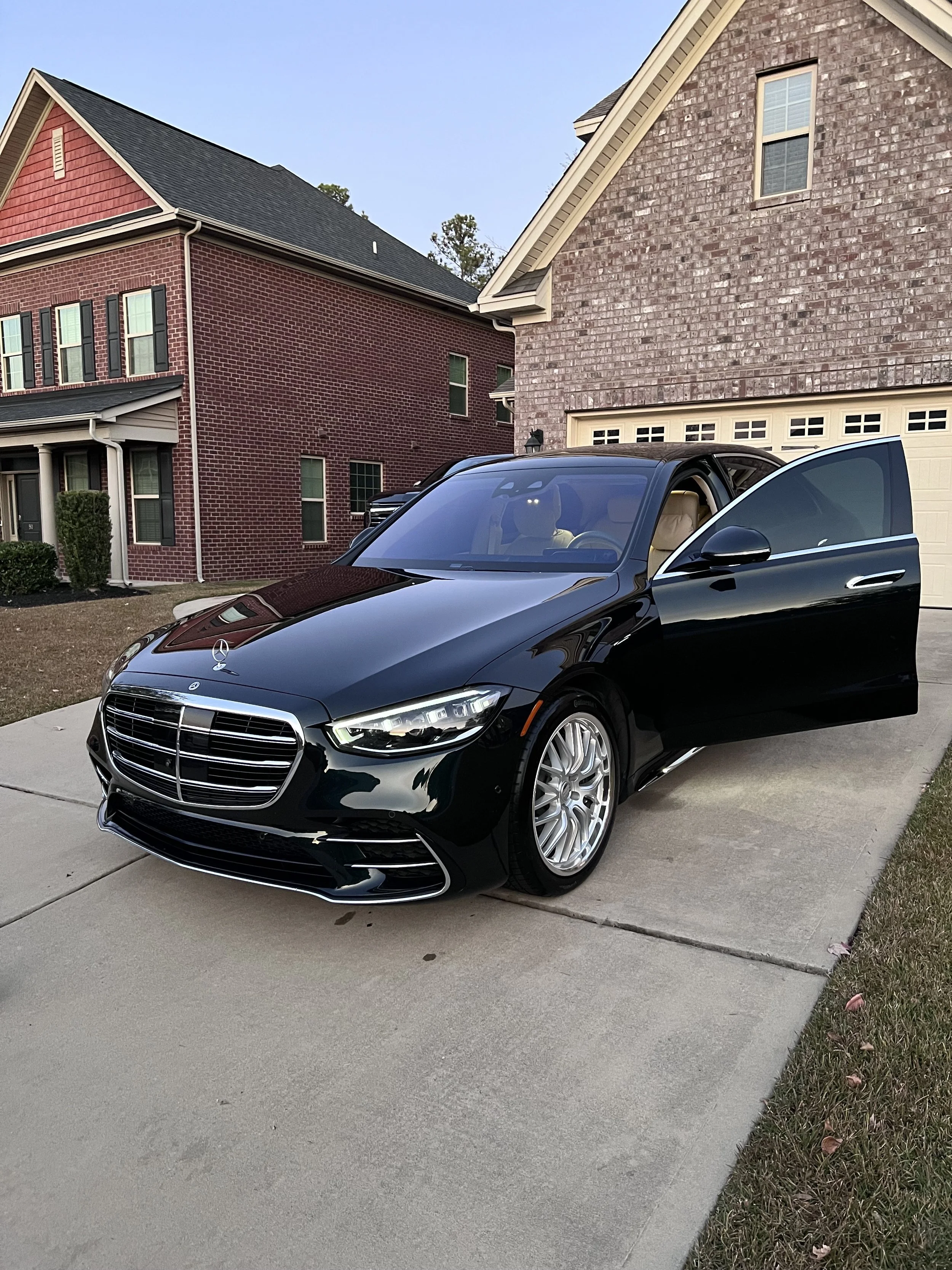exterior benz.jpeg