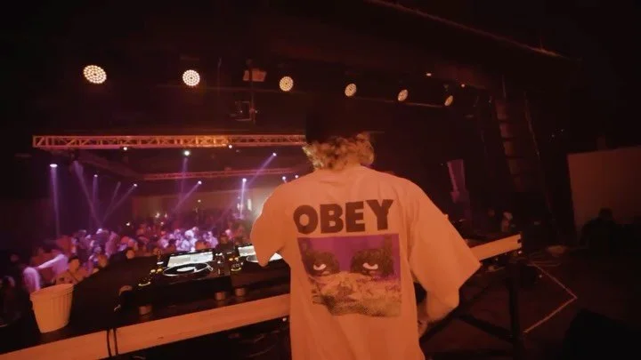 A few weeks ago I got the opportunity to shoot The veil, I am really happy for how the results came out, thanks for having me @vsvbovesobelowpresents 🤝🔥 and @snap.appel for the hookup 🤌🏻