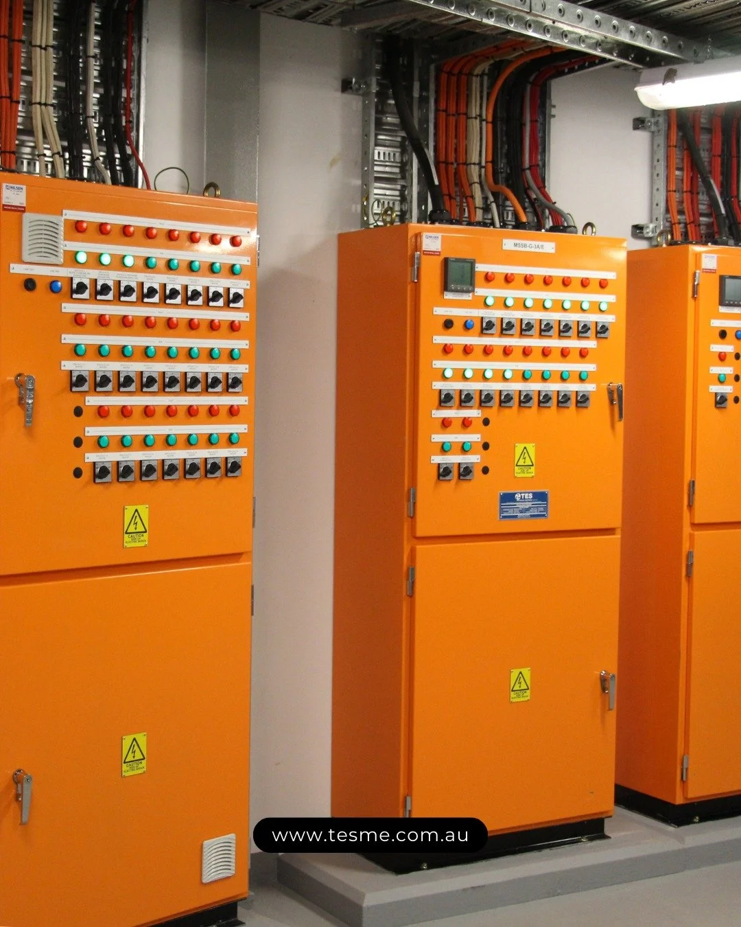 How to Spot the Signs of a Switchboard Fire ⚡🔥
📥 SAVE THIS POST

Not every switchboard gives away warning signs before failure. 
Loose terminals, overloaded circuits, and aging parts can all pose a serious fire risk, sometimes without any visible d
