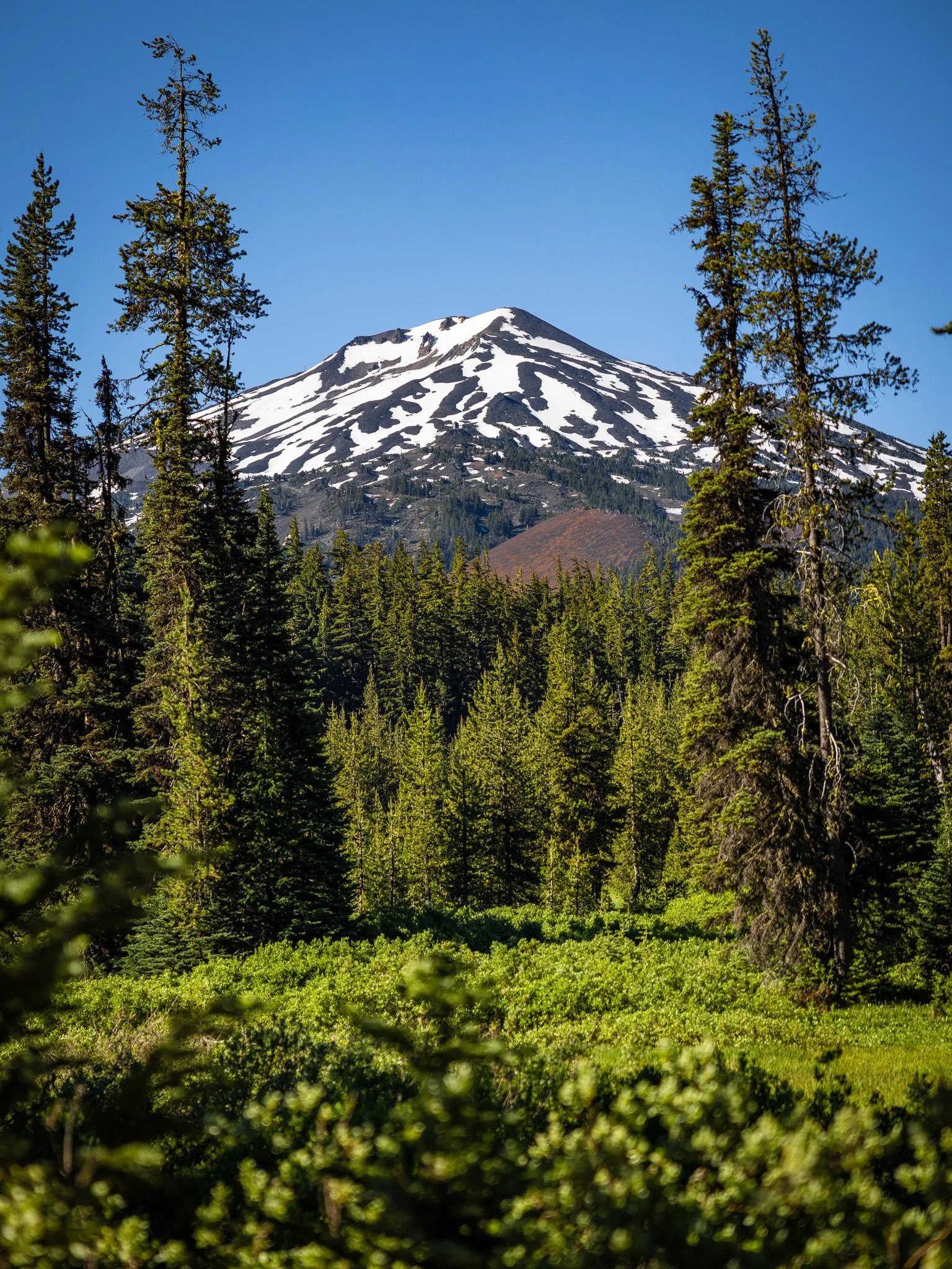  A beautiful day at Todd Lake in Oregon   