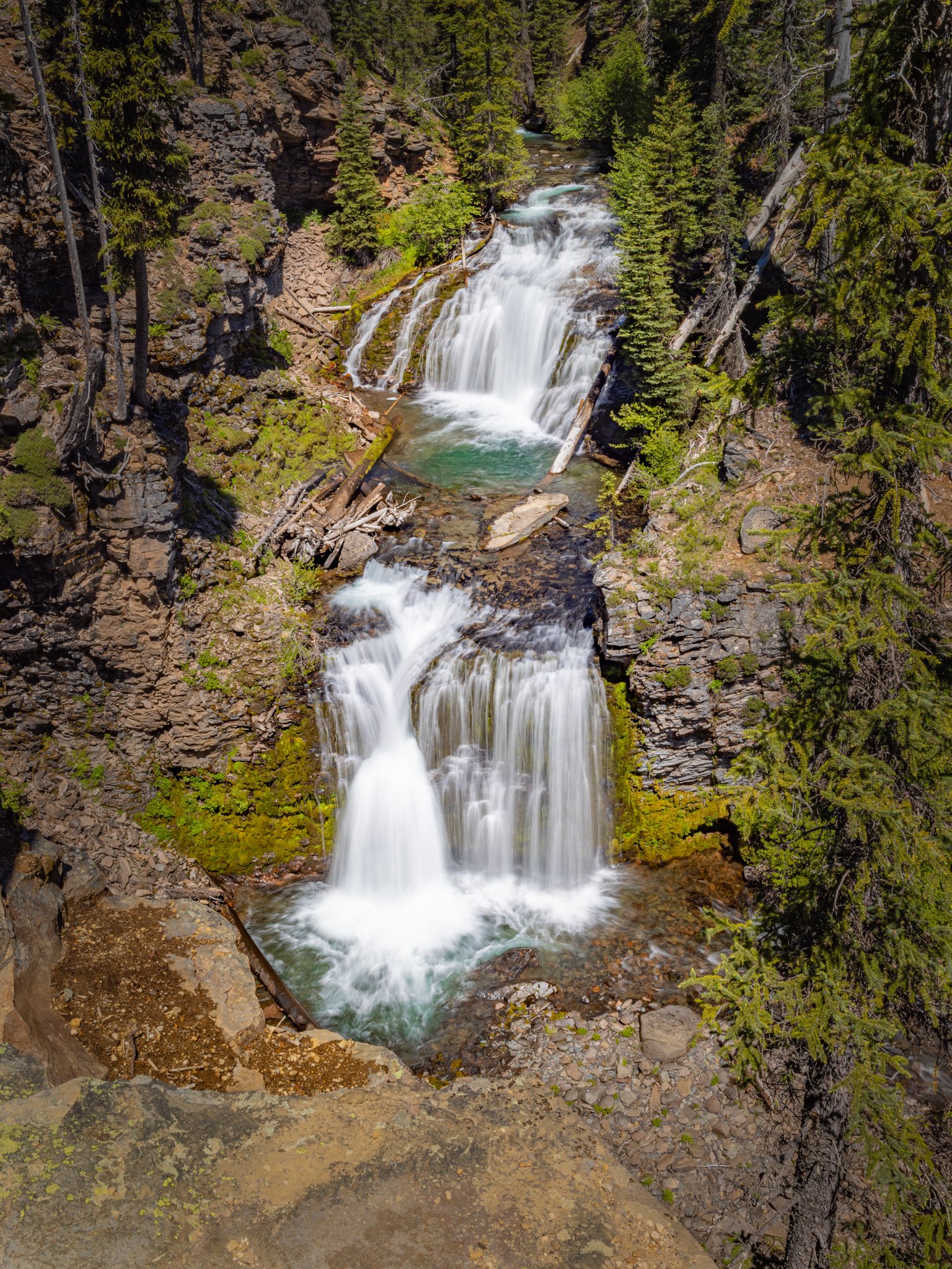  A beautiful day at Double Falls in Oregon   
