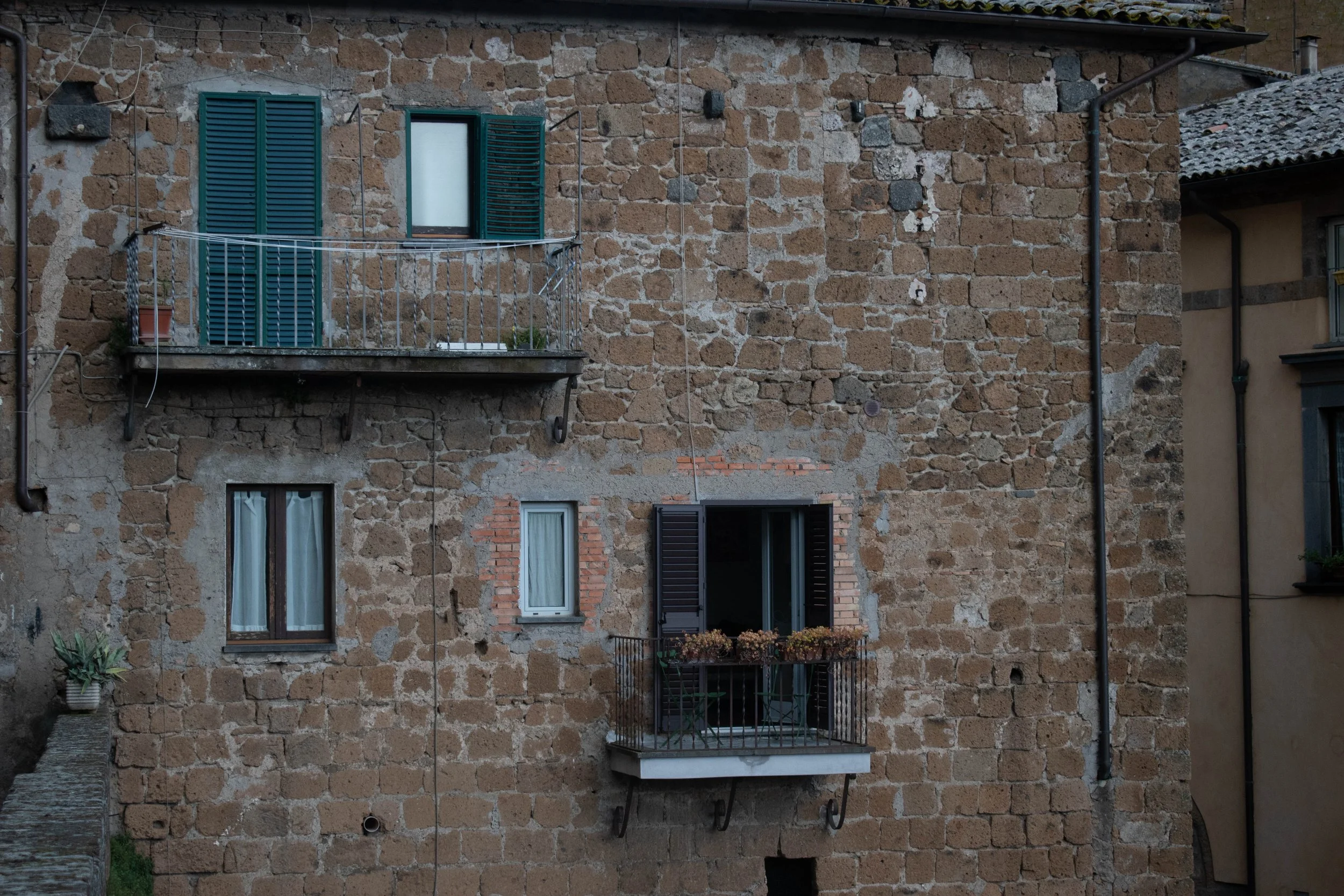 Scattered Windows
