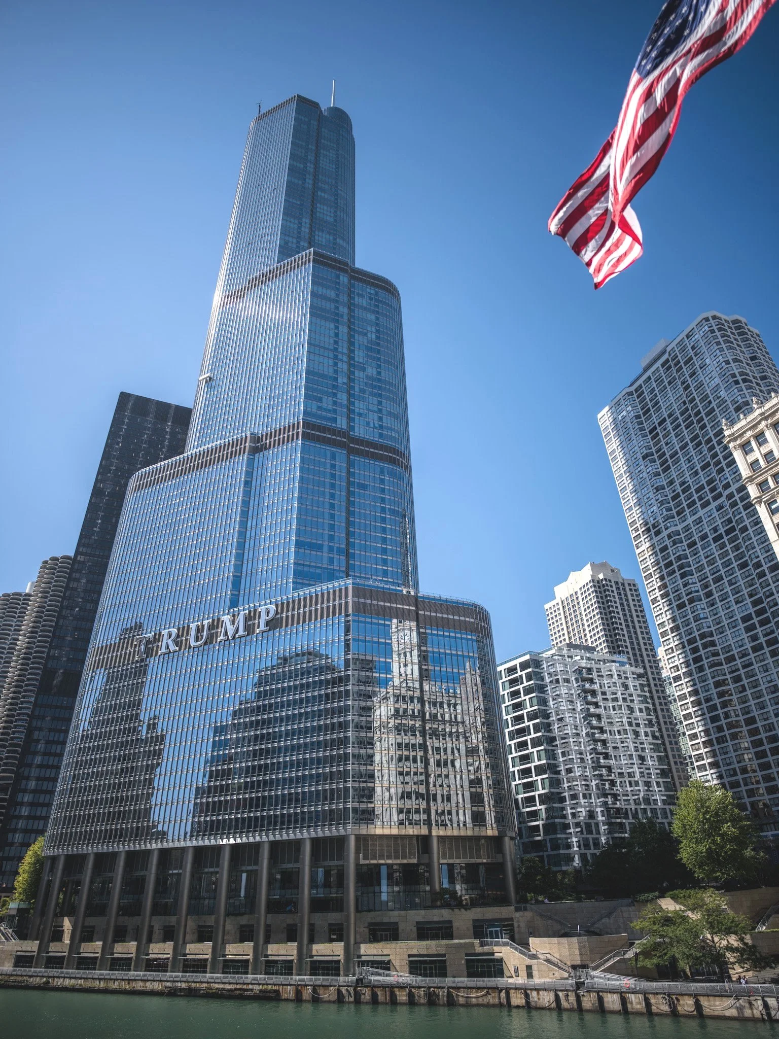 Trump+Tower+Chicago.jpg