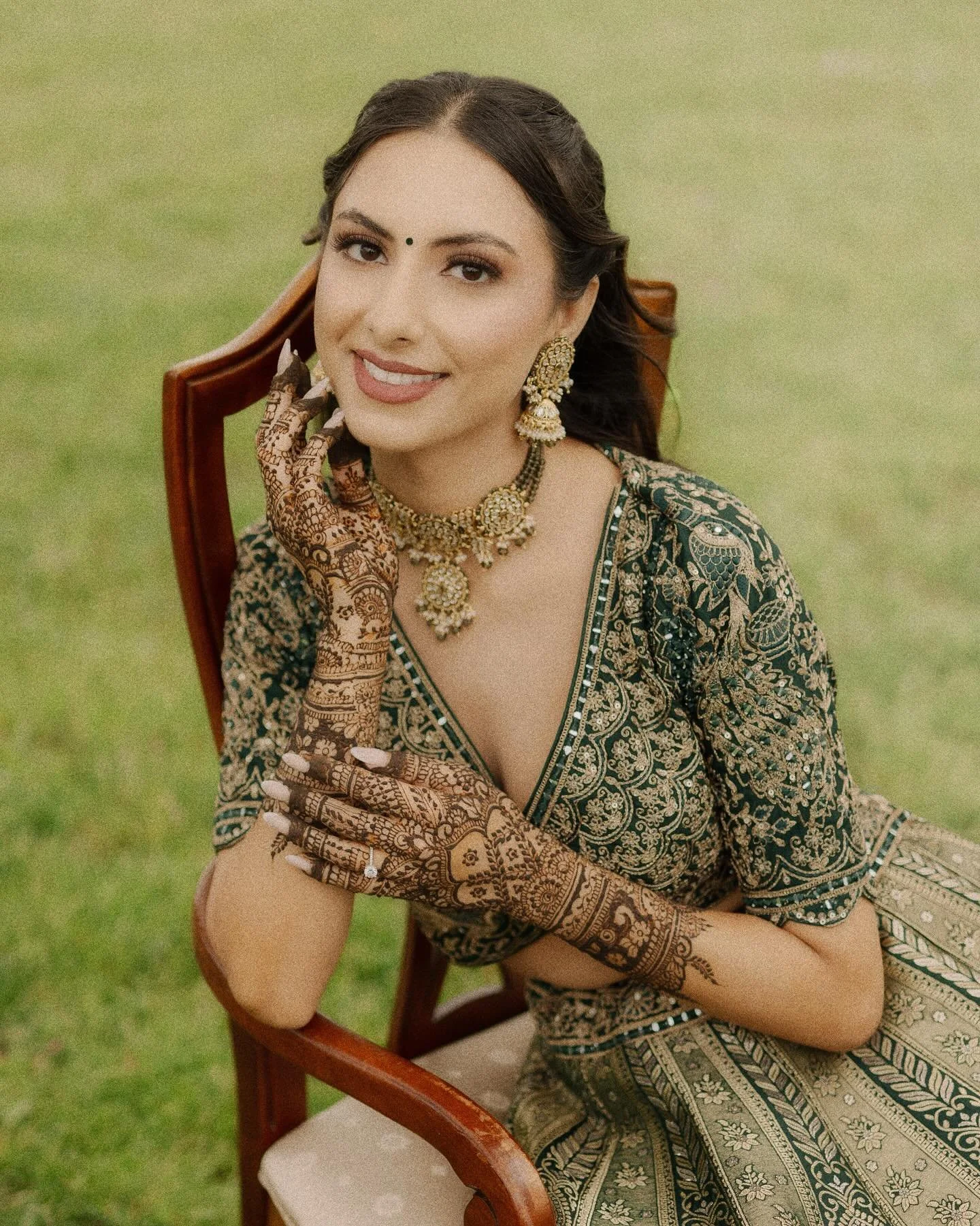 Kiran&rsquo;s Mehndi 🦚 

#indianwedding #indianweddingphotographer #mehndibride #bridallehenga #punjabiwedding