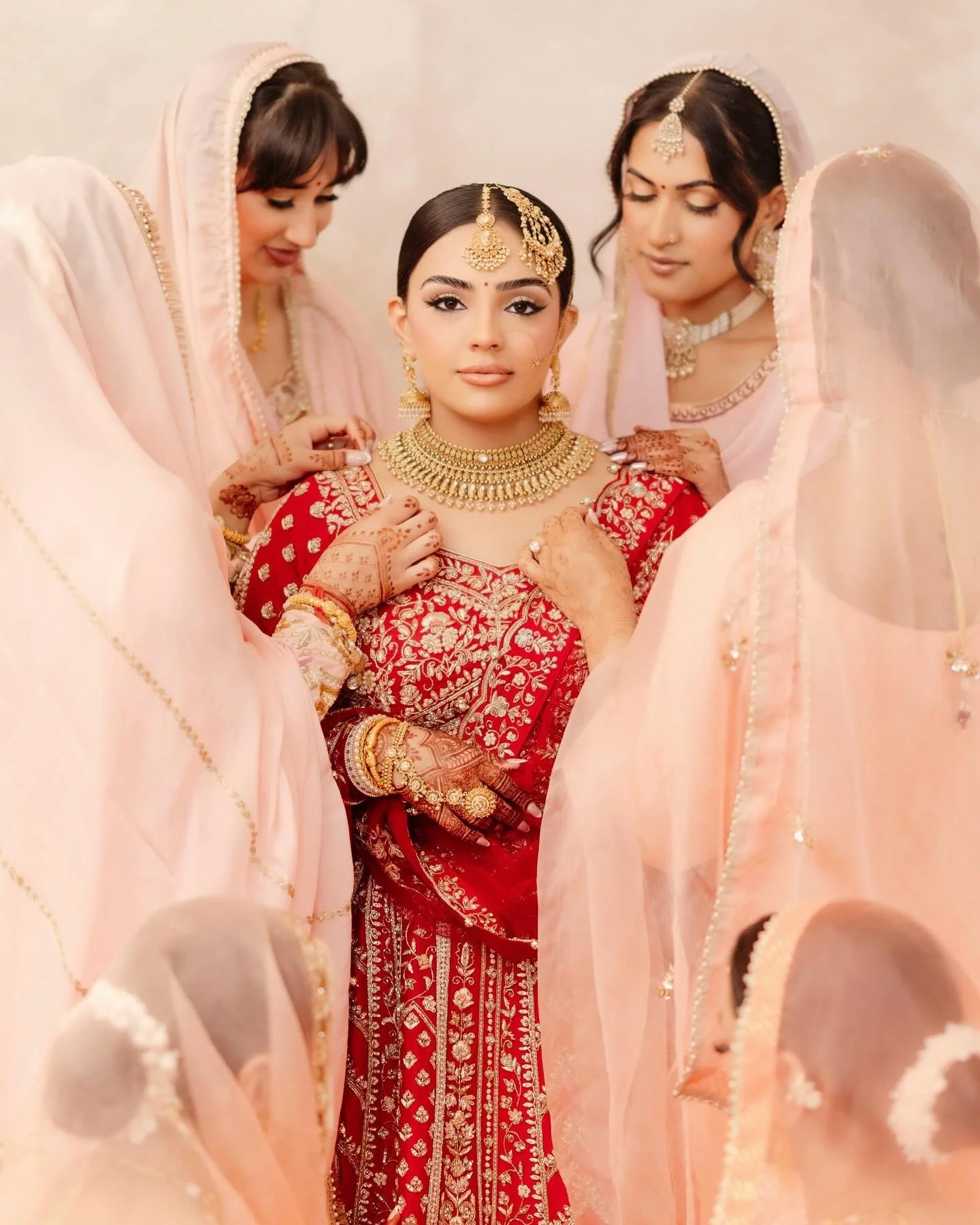 N &amp; K ❤️

Raw emotion, real love, and all the in-between moments. 

Photo/Video: @pradocinema 
Wedding outfit: @bombaycreations 
Decor: @abbywedding
Wedding jewellery: @saavrjewellery 
Jago jewellery @mehar.motif 
HMUA: beautyblendartistry (jago/