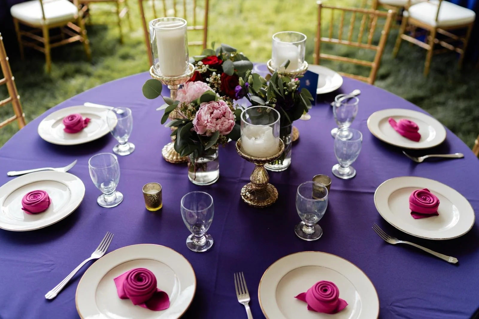 A lovely ideai for table set up.jpg