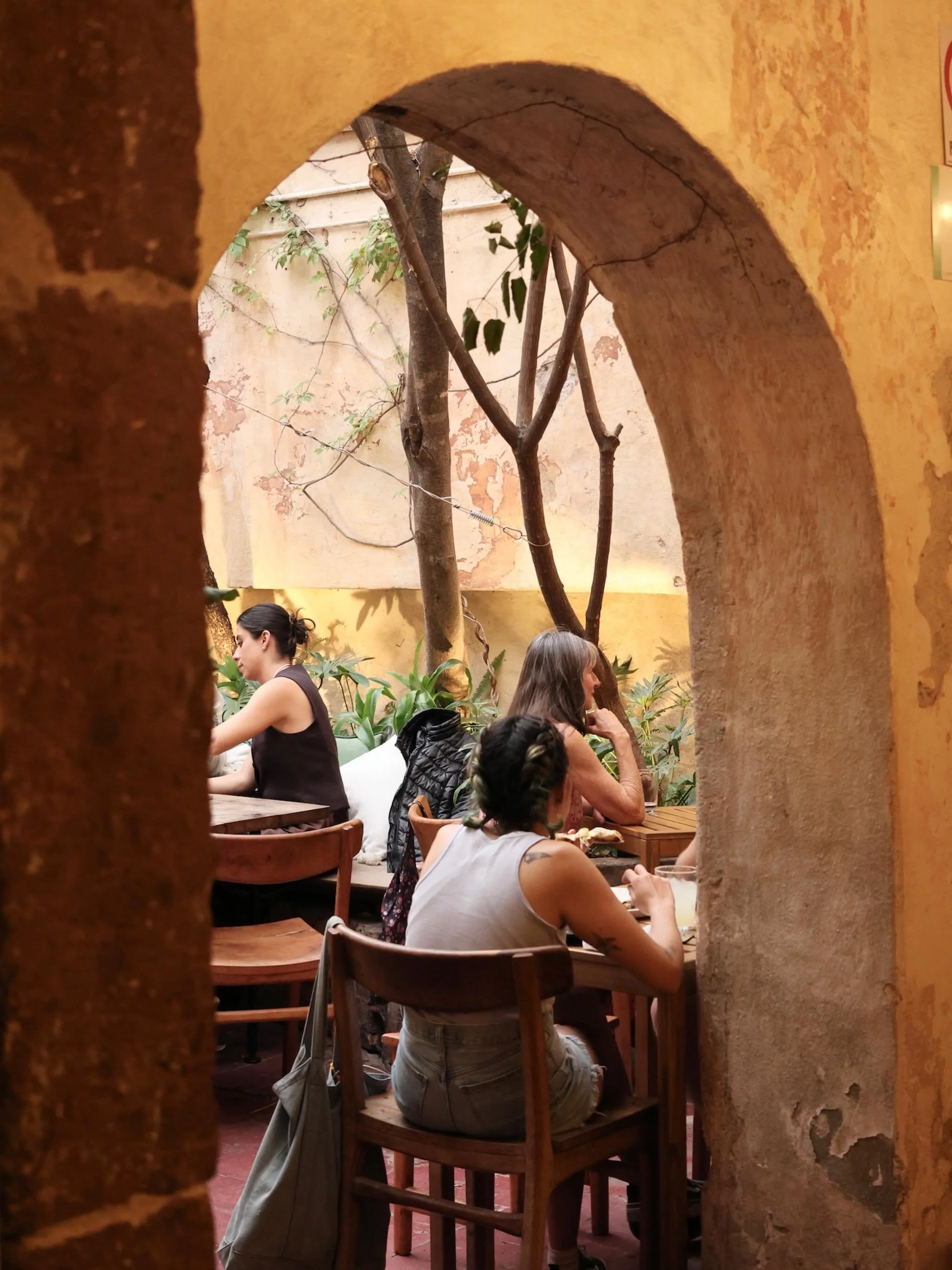 Siempre es bueno compartir una pizza 🍕 

#bennusna #sanmigueldeallende #pizzainmexico