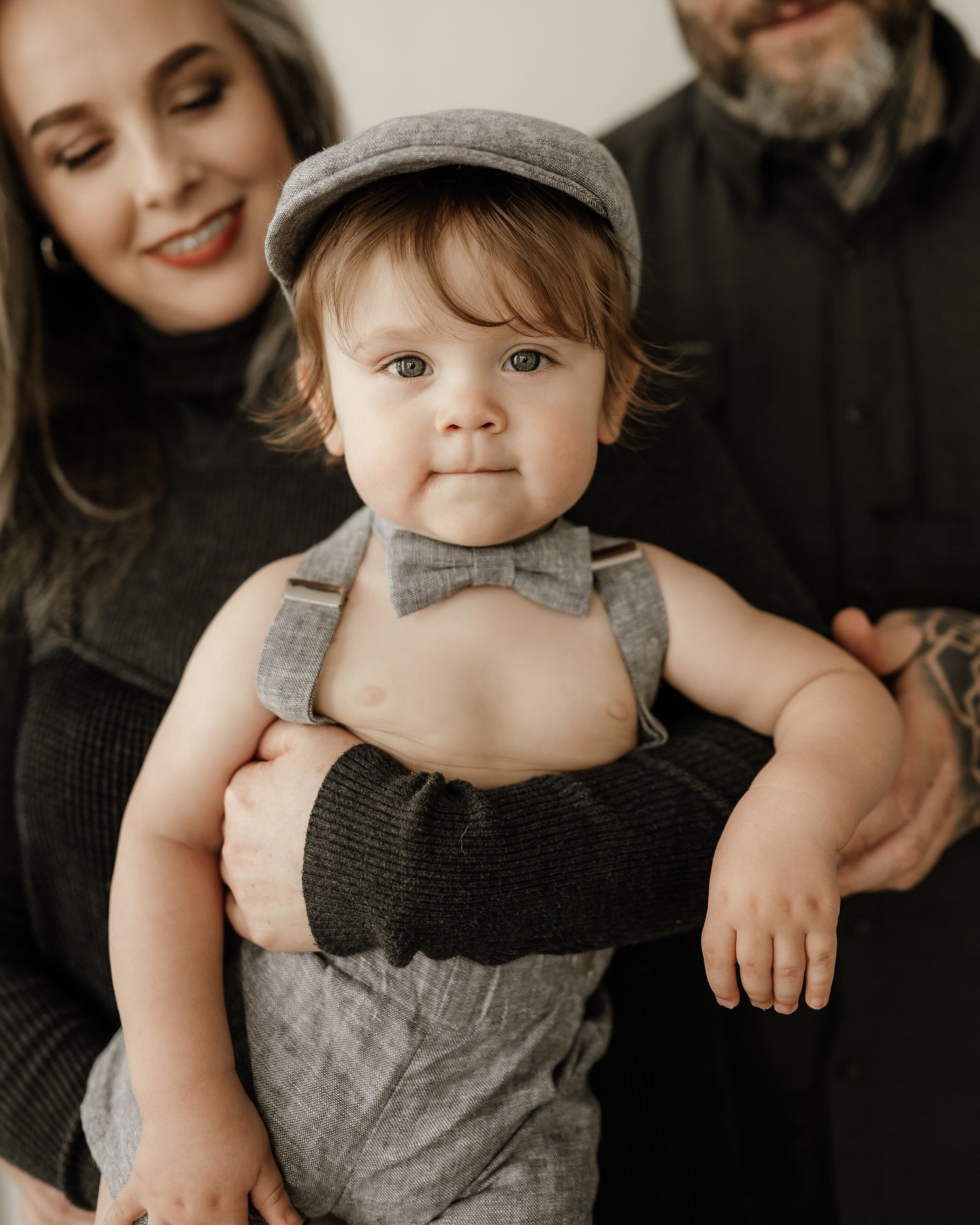 Review time ✨ Absolutely loved working with Irina to capture my son&rsquo;s 12 month milestone shoot. It was a great experience from top to bottom. I love her timeless and elegant photographic style. She was amazing at directing us to capture family 