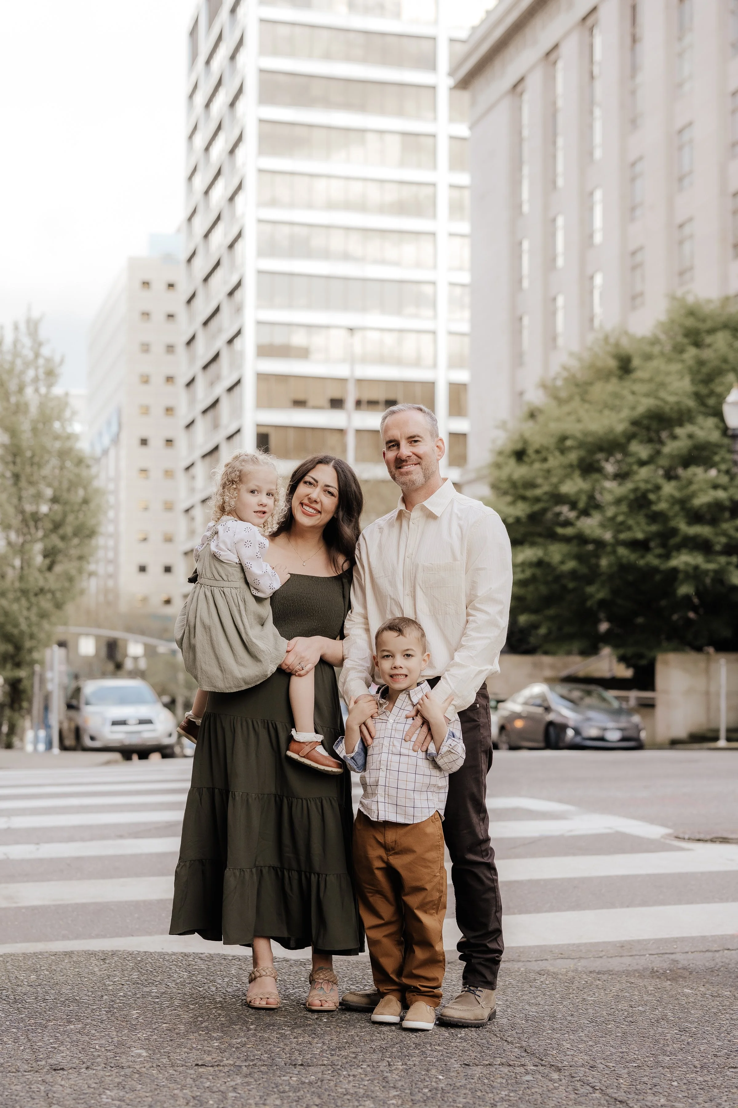 What to Wear for Family Photos: A Simple Guide for the Whole Family