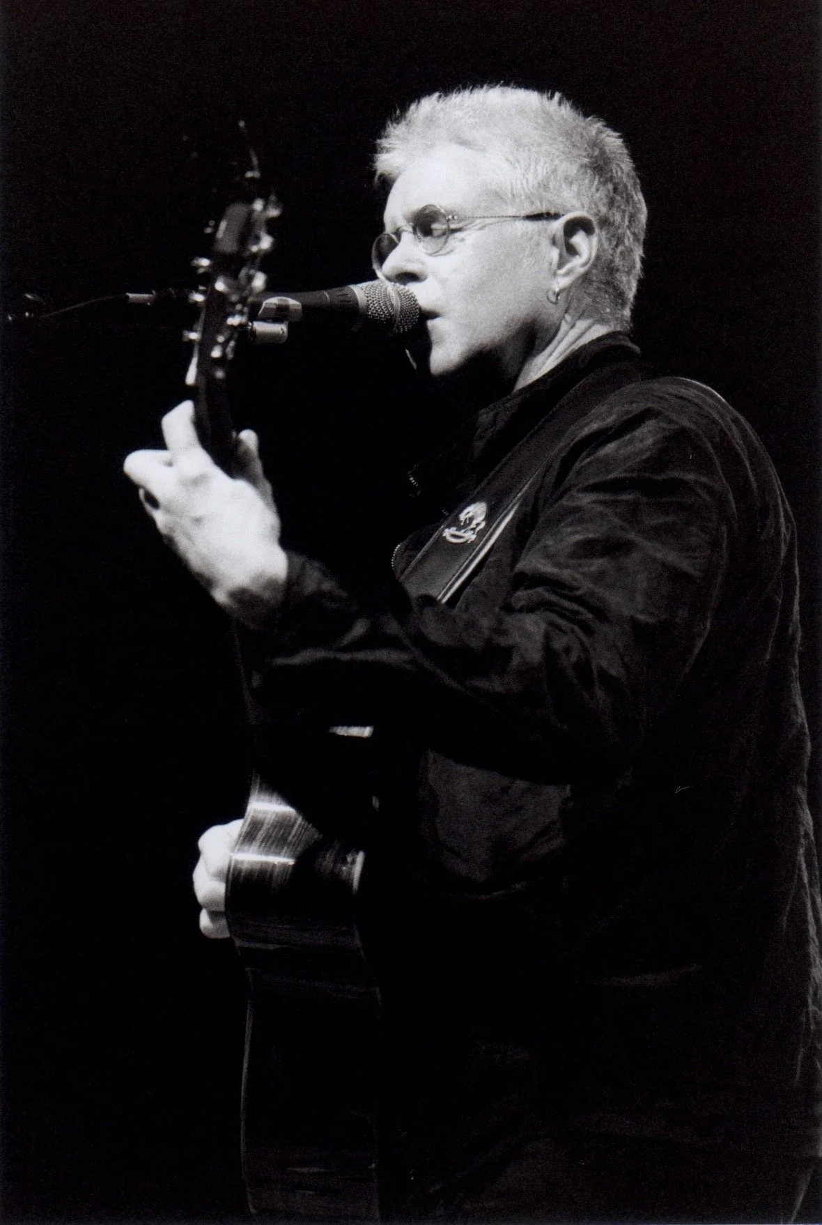 Bruce Cockburn Aladdin Theatre 02_01.jpg