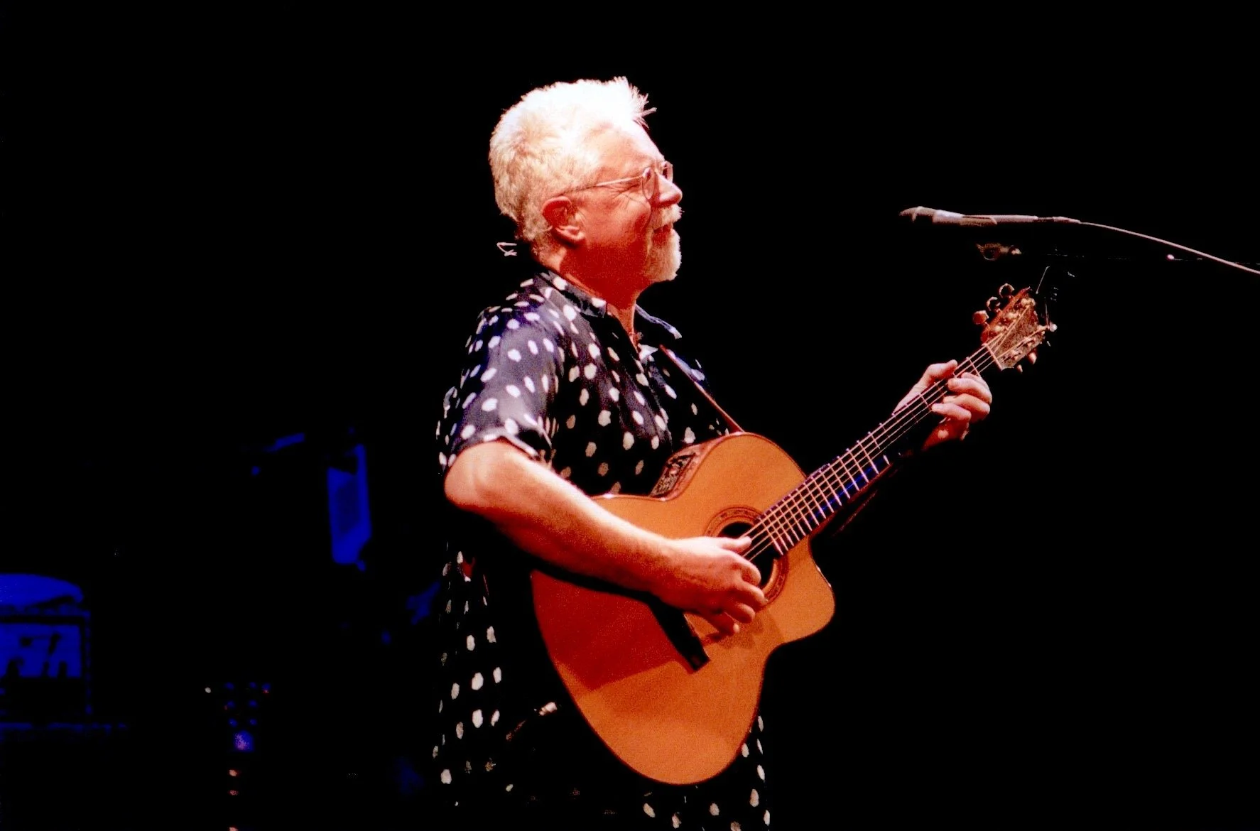 Bruce Cockburn McDonald Theatre 06_05.jpg