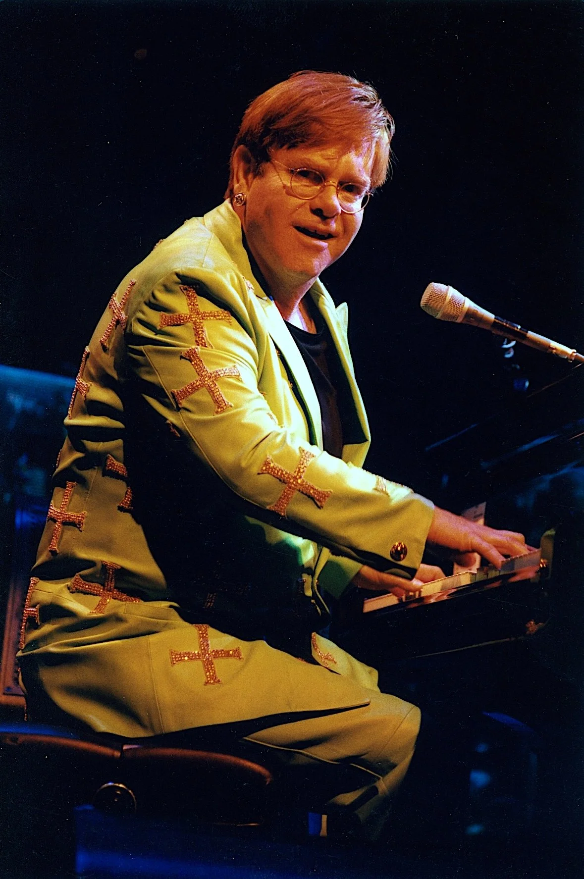 EltonJohn Rosegarden 98_07.jpg