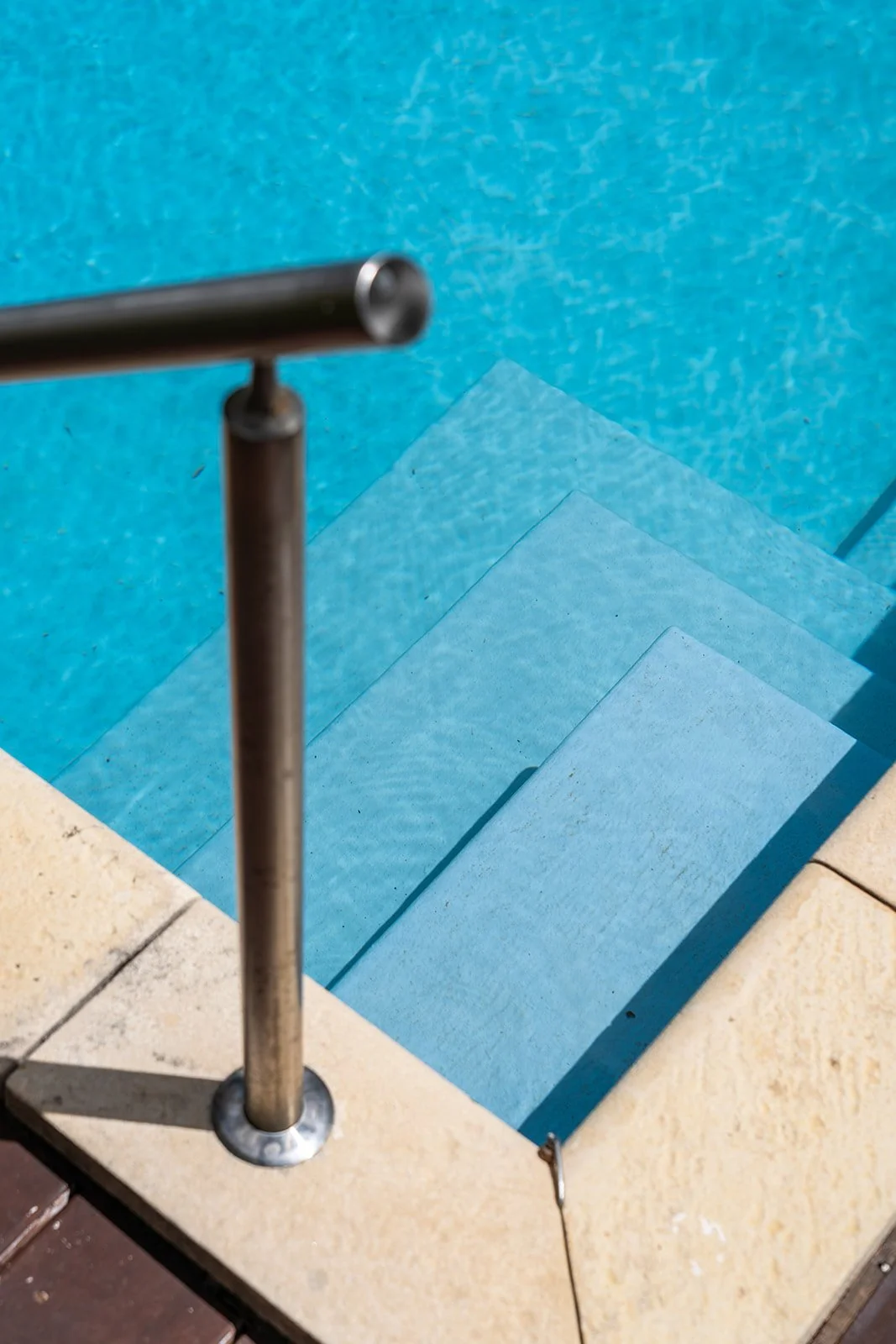 Pool-09.jpg