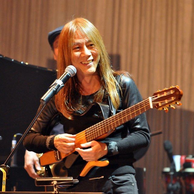 KLoé Turns 5 | Live Bossa Nova Performance by Xiong