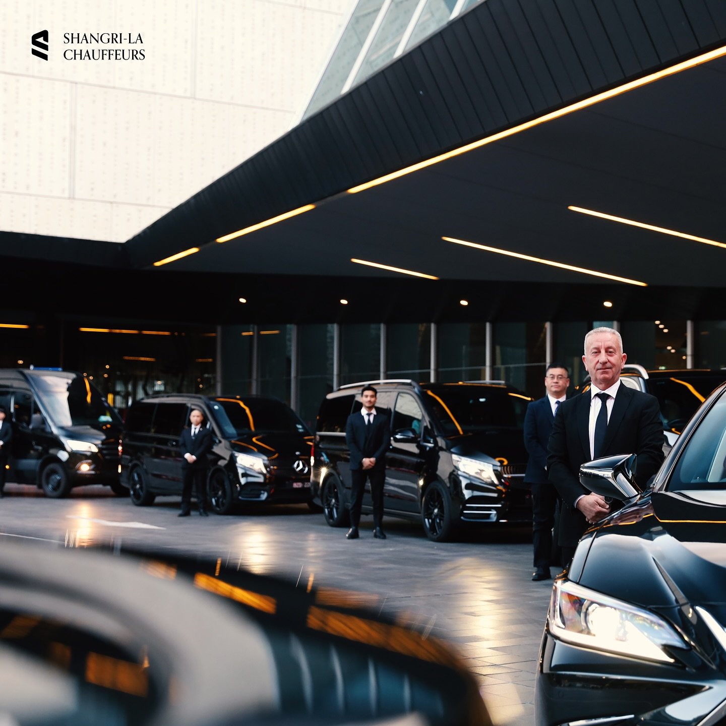 ✨HAPPY NEW YEAR! ✨Here&rsquo;s to everyone with a dream and those who know that greatness lies in the hands of many. 

As Shangri-La Chauffeurs embarks on an exciting relaunch, we can&rsquo;t wait to share what&rsquo;s in store.🫣

Join us on this jo