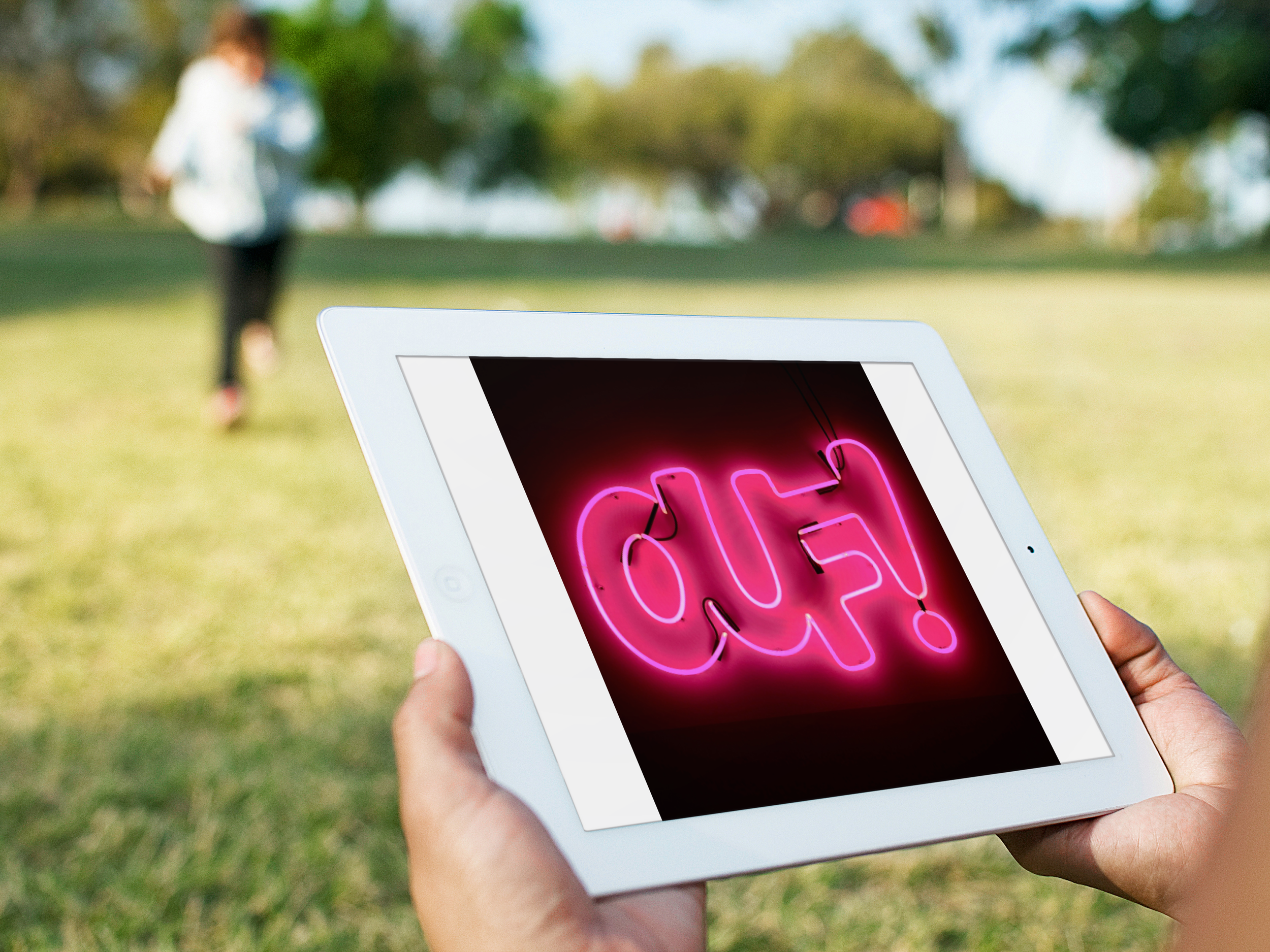 running-at-the-park-with-white-ipad.png