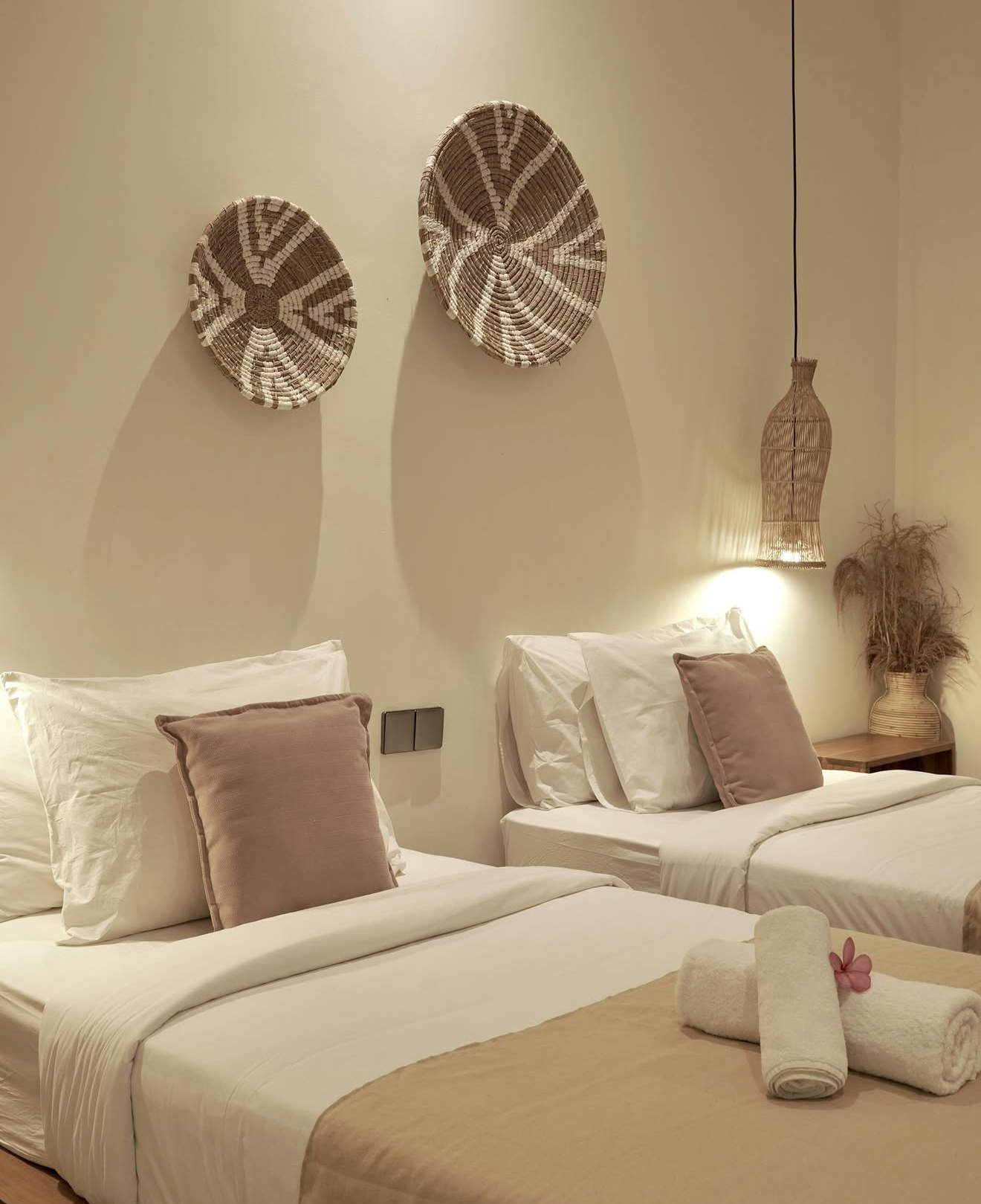 Twin share suite with beautiful decor in  natural tones