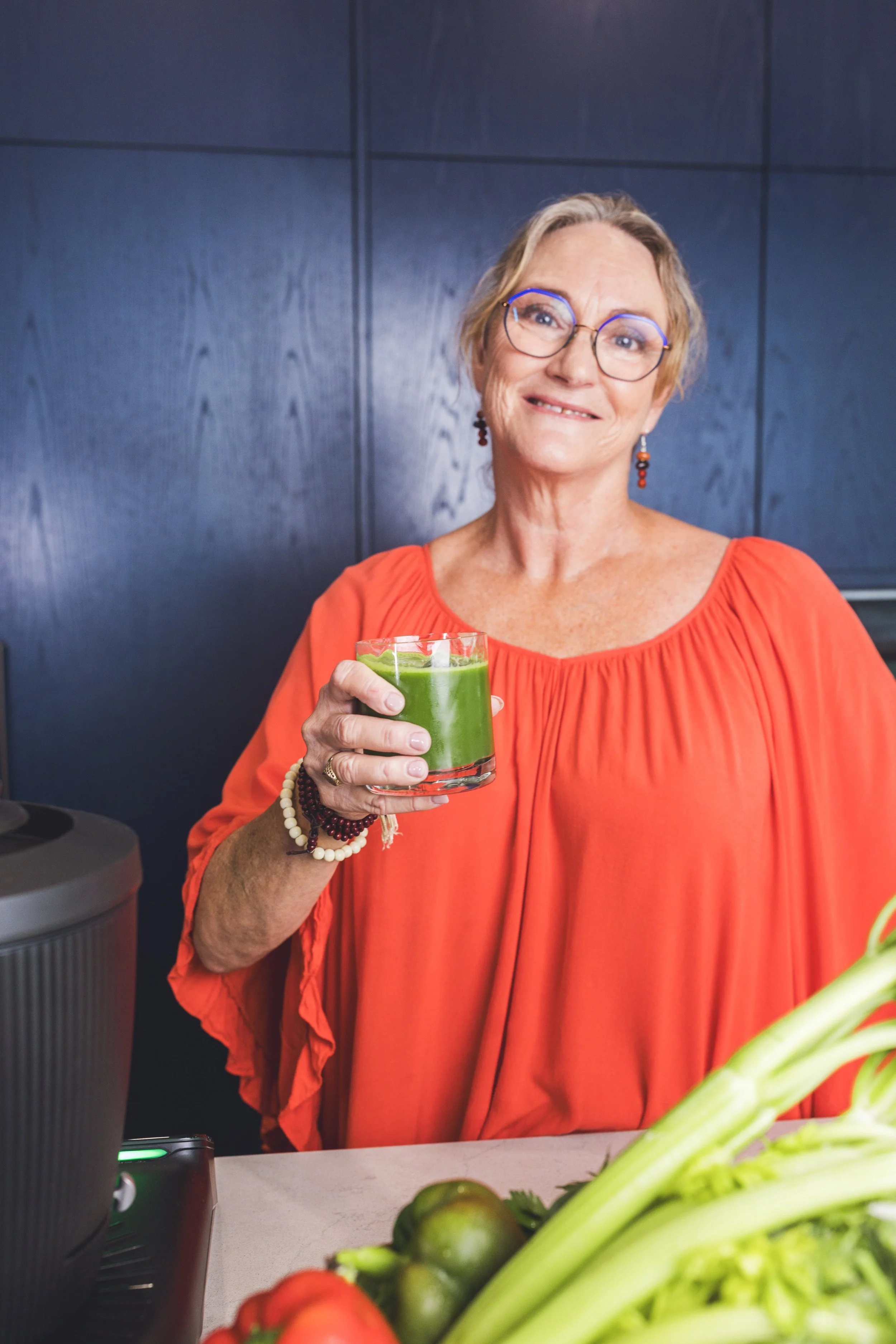 SHANNON HOLDING GREEN JUICE