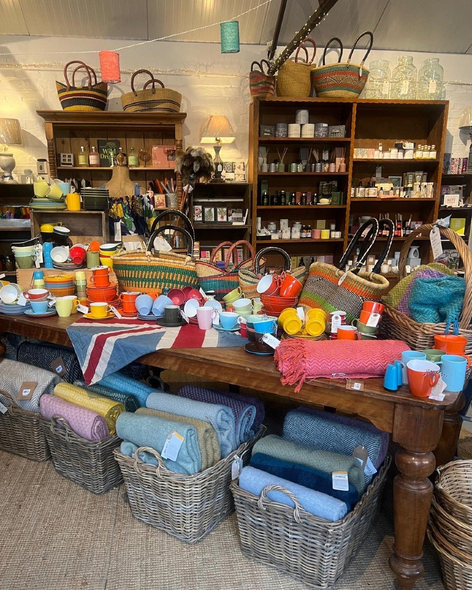 Well the men have gone back into the loft for another year, and have been replaced by a colourful and crazy display of baskets, blankets and vintage melamine tableware - the perfect summer picnic kit! 🌞🧺🧡🌈🍽️🌿🇬🇧💛🍓

#summerdisplay #picnicstyl