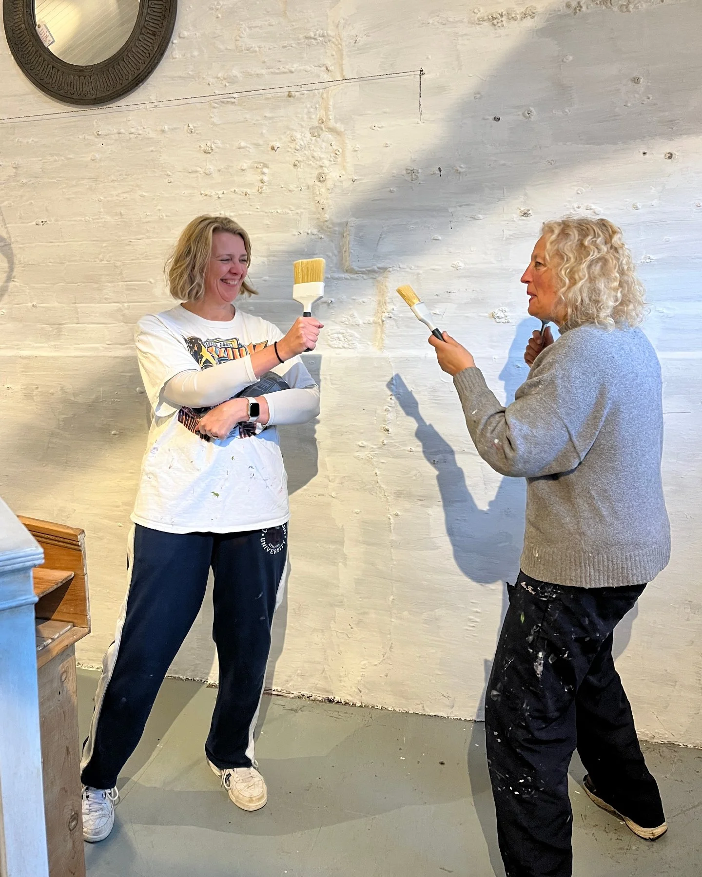 Sneak preview of what will be happening tonight and tomorrow night! 🤺️🤺

#theinneryard #independentgiftshop #shoplocaldevizes #smallshoplove #devizes #wiltshire #indiedevizes