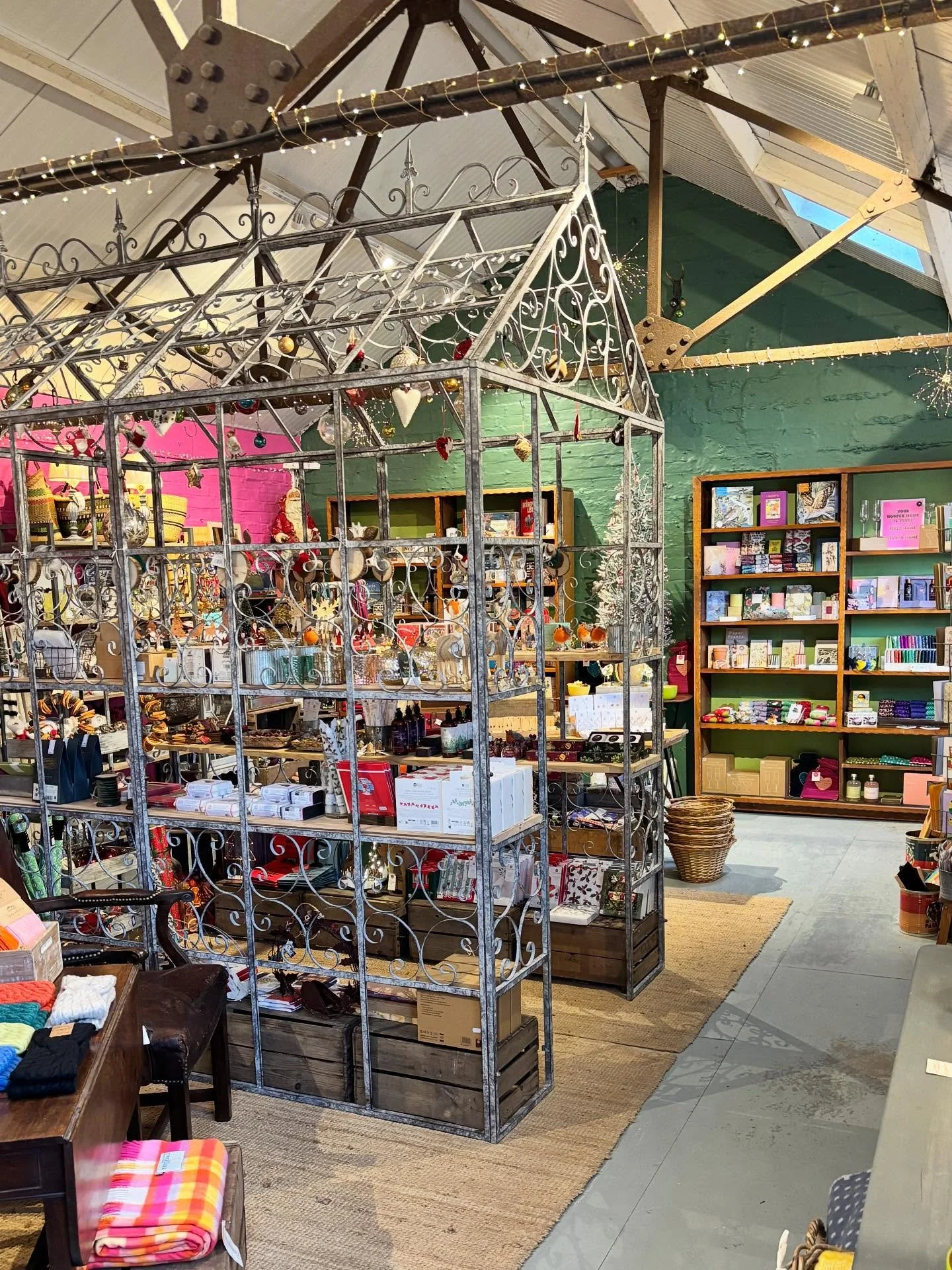 And here it is - Christmas 2025 at The Inner Yard🤶🎄🎅 Our 19th Christmas makeover - we hope you love our new &lsquo;Christmas House&rsquo; as much as we do! 🥰

(Excuse the cringe Christmas music - couldn&rsquo;t resist 😂)

#theinneryard #independ