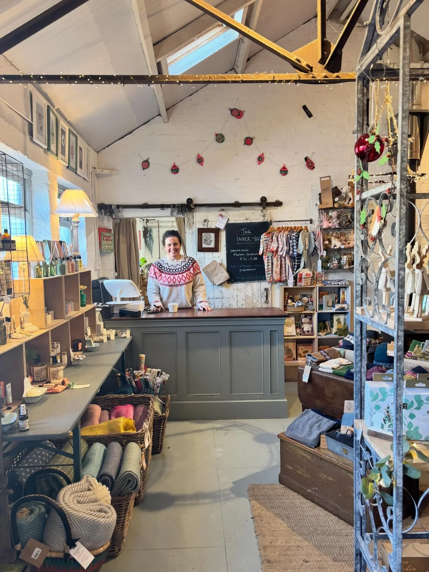 The lovely Nikki is here for her annual Christmas day helping today - armed and ready with the scanner! We&rsquo;ve had lots of deliveries in over the last few days so stocks are topped up and we&rsquo;re looking forward to a lovely busy sunny Saturd