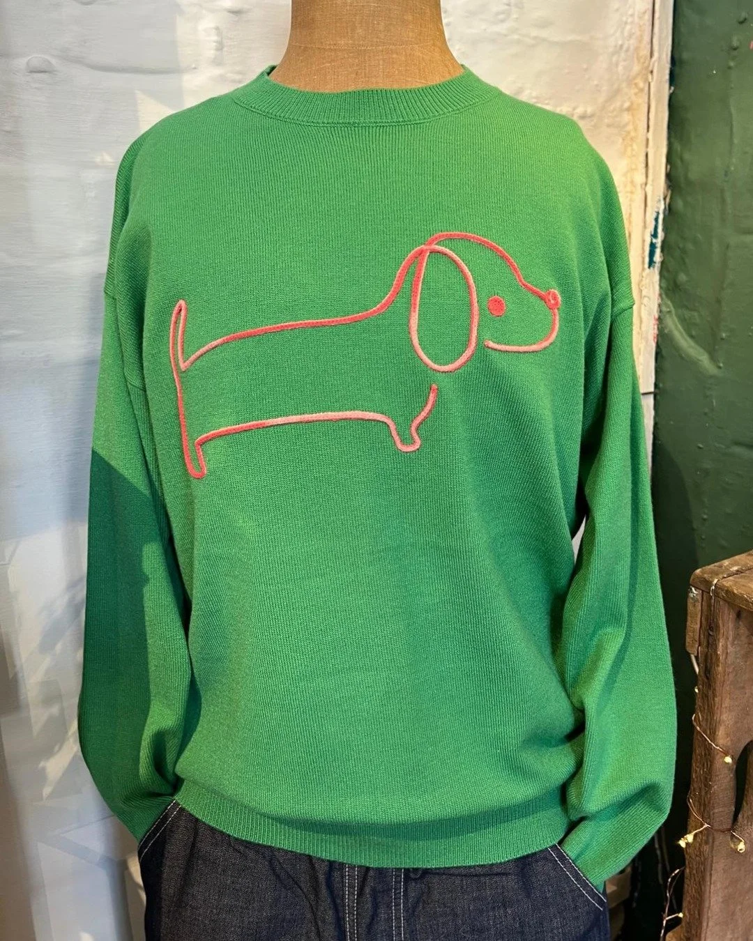 One of our favorite pieces in our new sized clothing range. Know anyone with a sausage dog?! 

#theinneryard #independentgiftshop #shoplocaldevizes #devizes #wiltshire