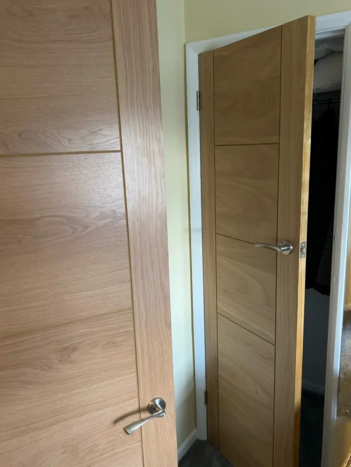 Another install completed in Penzance this week 👏

A full internal door upgrade, fitted with care and attention to detail to completely refresh the feel of this home. Small changes like doors can make a huge difference to the overall look and flow o