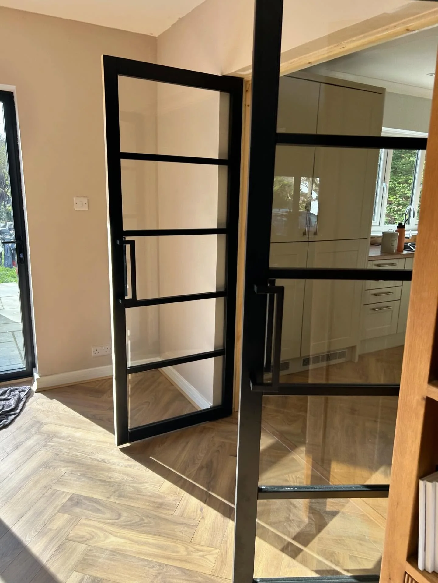 Modern internal doors can completely change the feel of a home.

From sleek black-framed designs to contemporary glazed options, we supply and professionally install a wide range of modern and alternative internal doors to suit all styles of property
