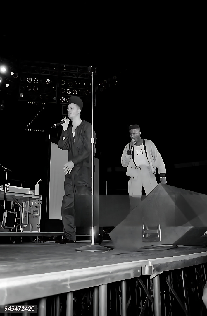 gettyimages-945472420-594x594_PhotoGrid (1).png