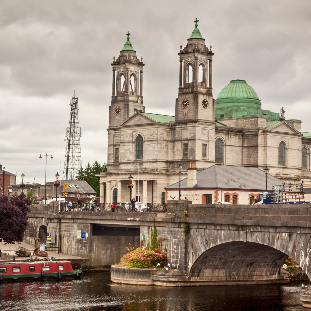 close-up-of-abridge-and-landmark-in-galway-city.jpg