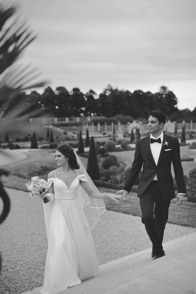 Hampton Court Palace wedding photography by Brett Harkness