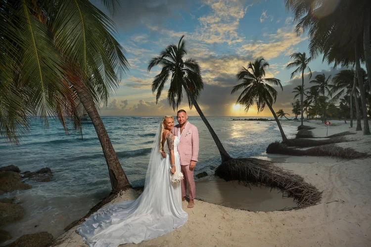 UK wedding photography by Brett Harkness