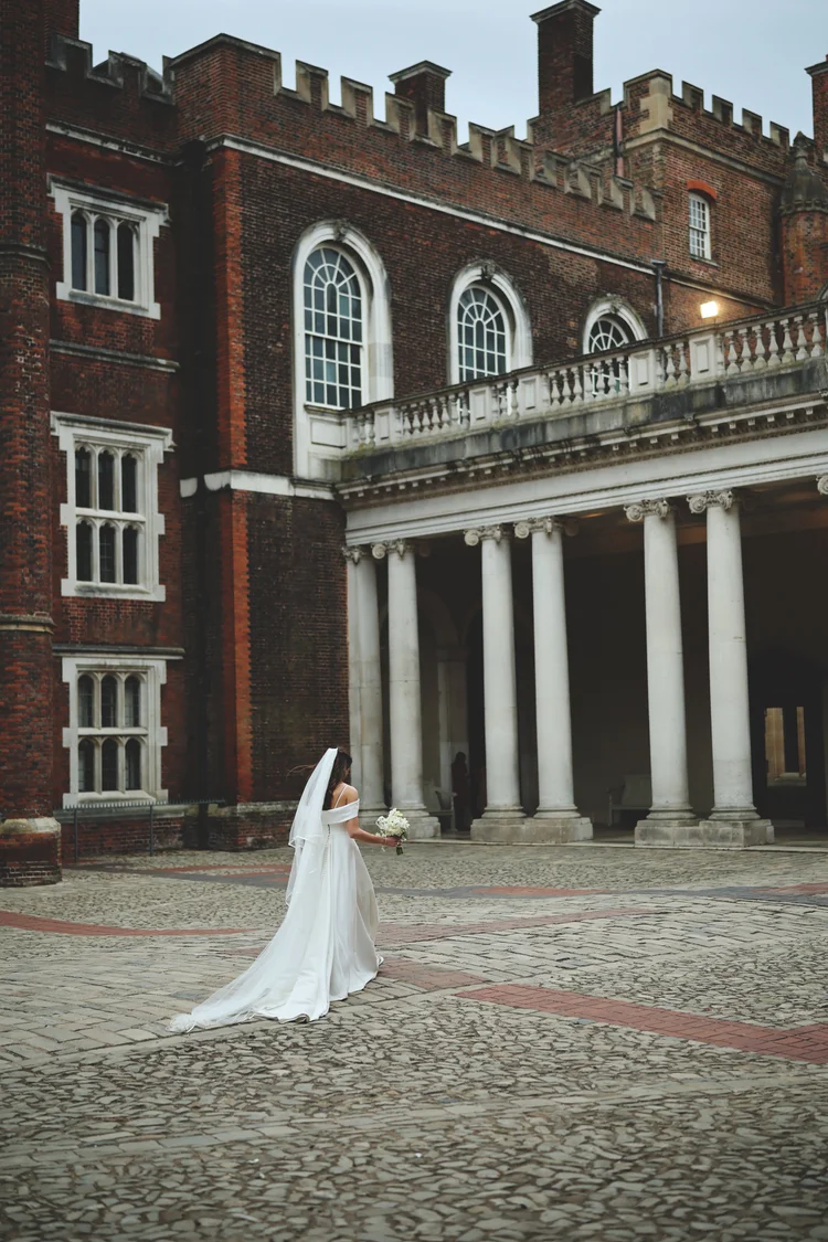Hampton Court Palace wedding photography by Brett Harkness