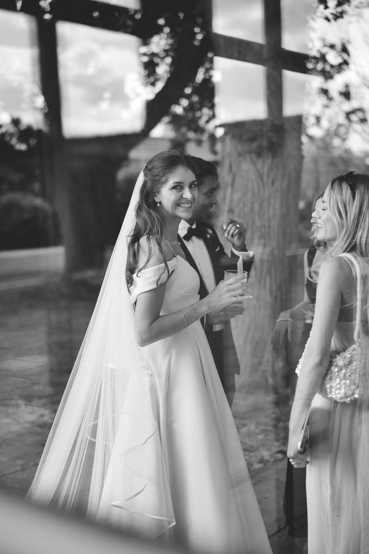 Hampton Court Palace wedding photography by Brett Harkness